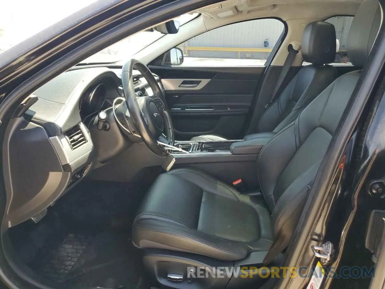 7 Photograph of a damaged car SAJBJ4FX9KCY78949 JAGUAR XF 2019