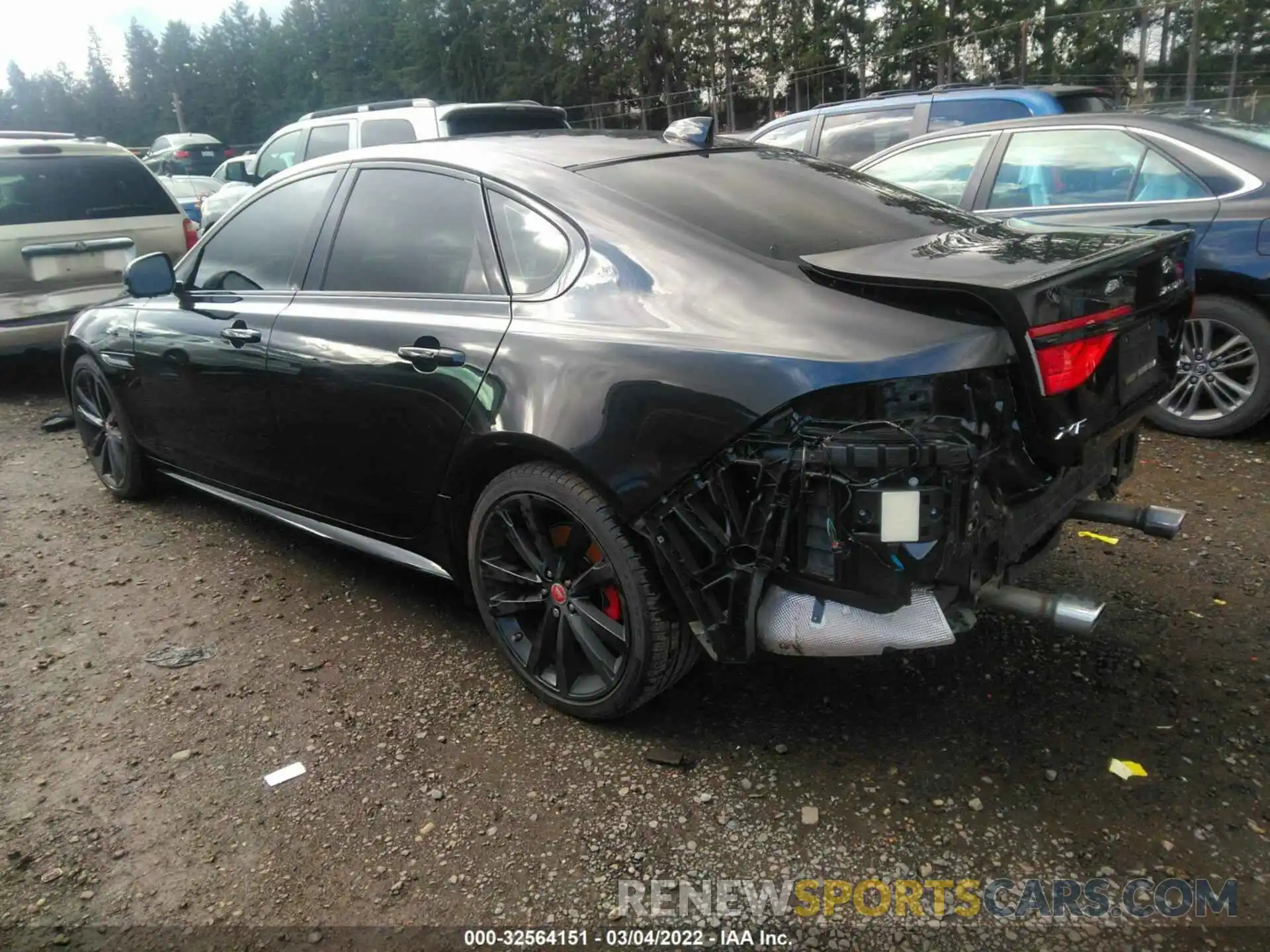 3 Photograph of a damaged car SAJBM4FV1KCY76165 JAGUAR XF 2019