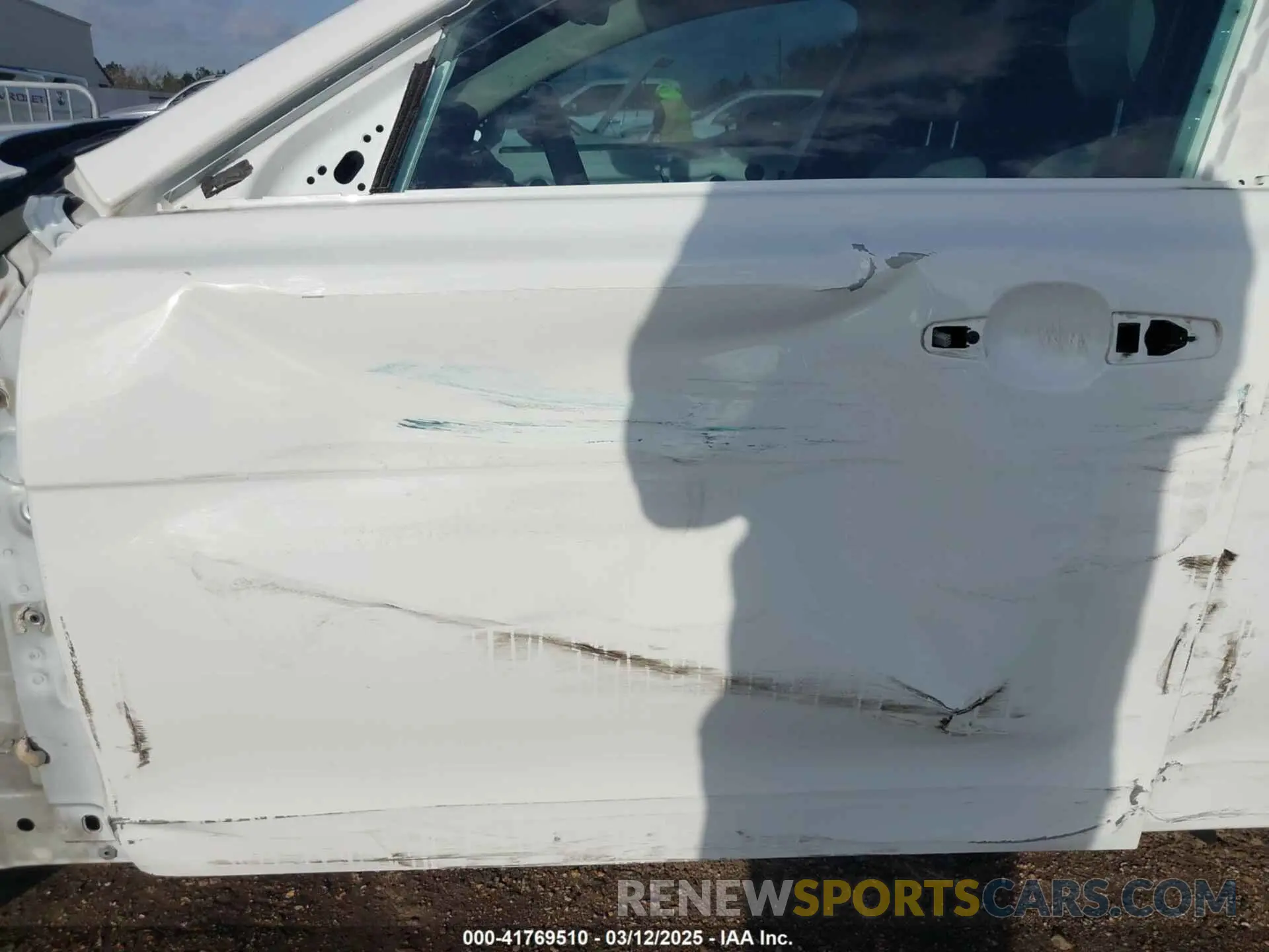 19 Photograph of a damaged car SAJBD4FX5LCY83283 JAGUAR XF 2020