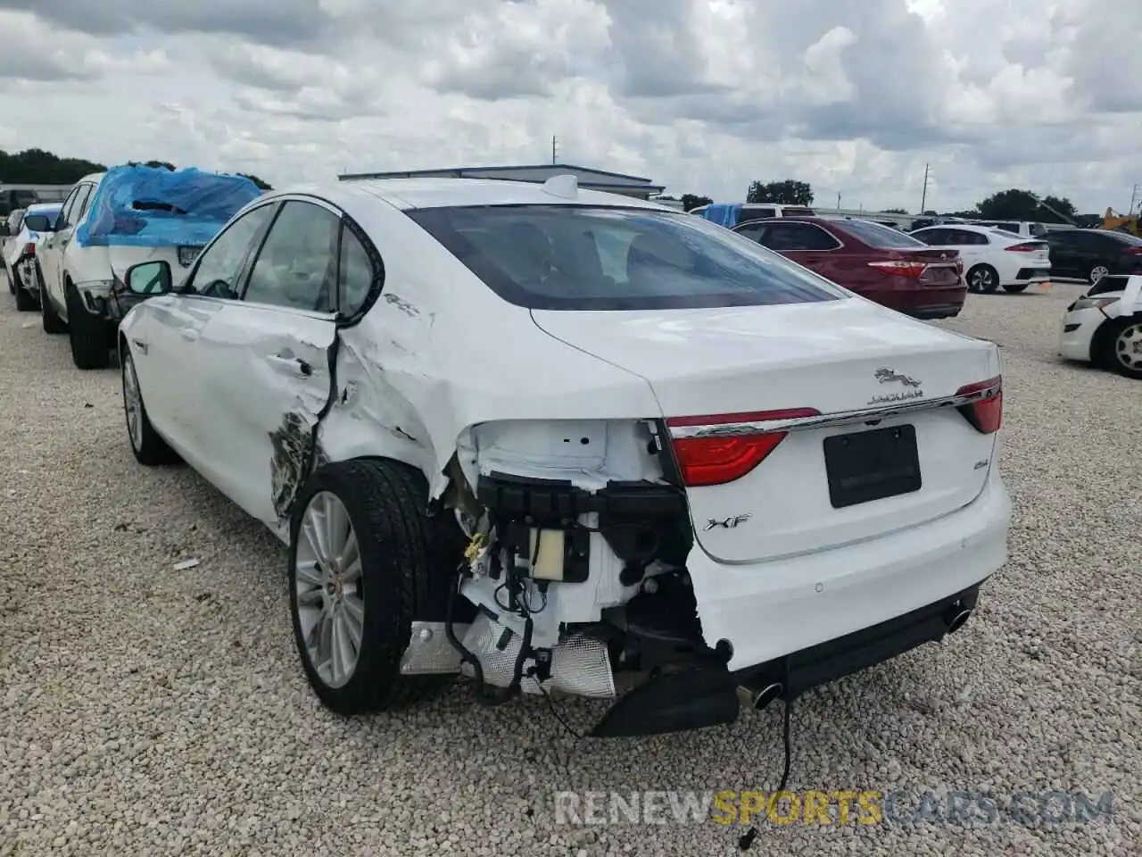 3 Photograph of a damaged car SAJBD4FXXLCY84218 JAGUAR XF 2020