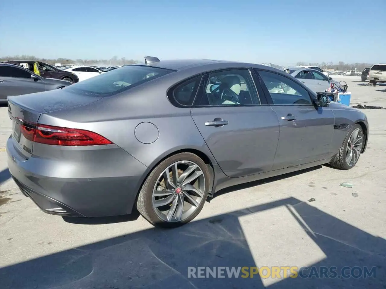 3 Photograph of a damaged car SAJBG4FX9MCY87832 JAGUAR XF 2021