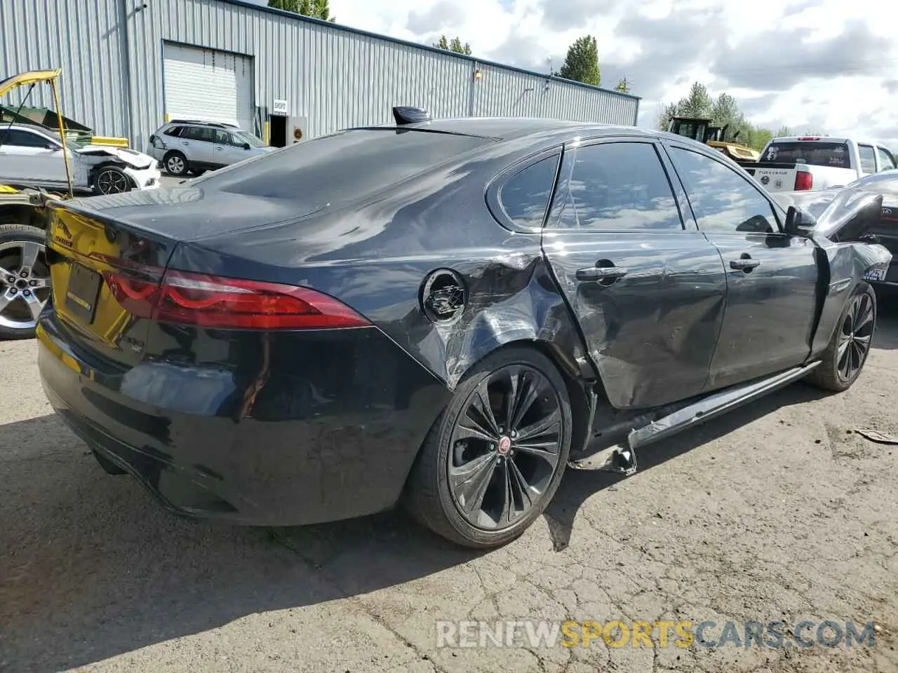 3 Photograph of a damaged car SAJBL4GX0MCY89348 JAGUAR XF 2021