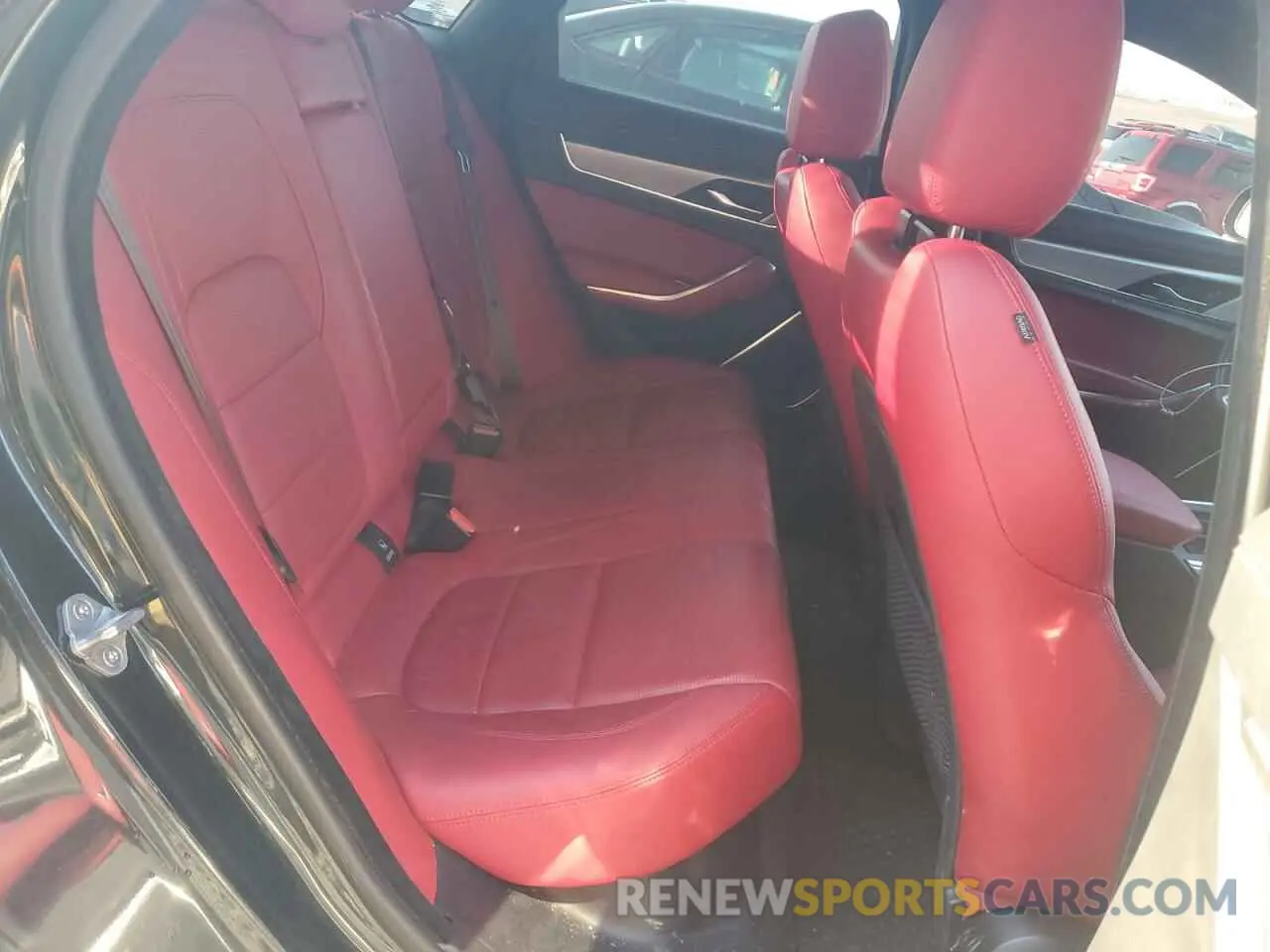 10 Photograph of a damaged car SAJBL4GX9MCY88411 JAGUAR XF 2021