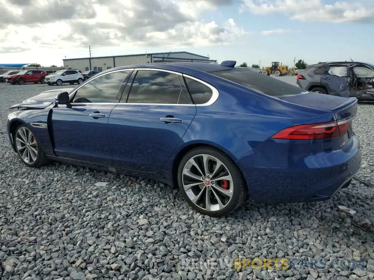 2 Photograph of a damaged car SAJBG4FX3NCY91294 JAGUAR XF 2022