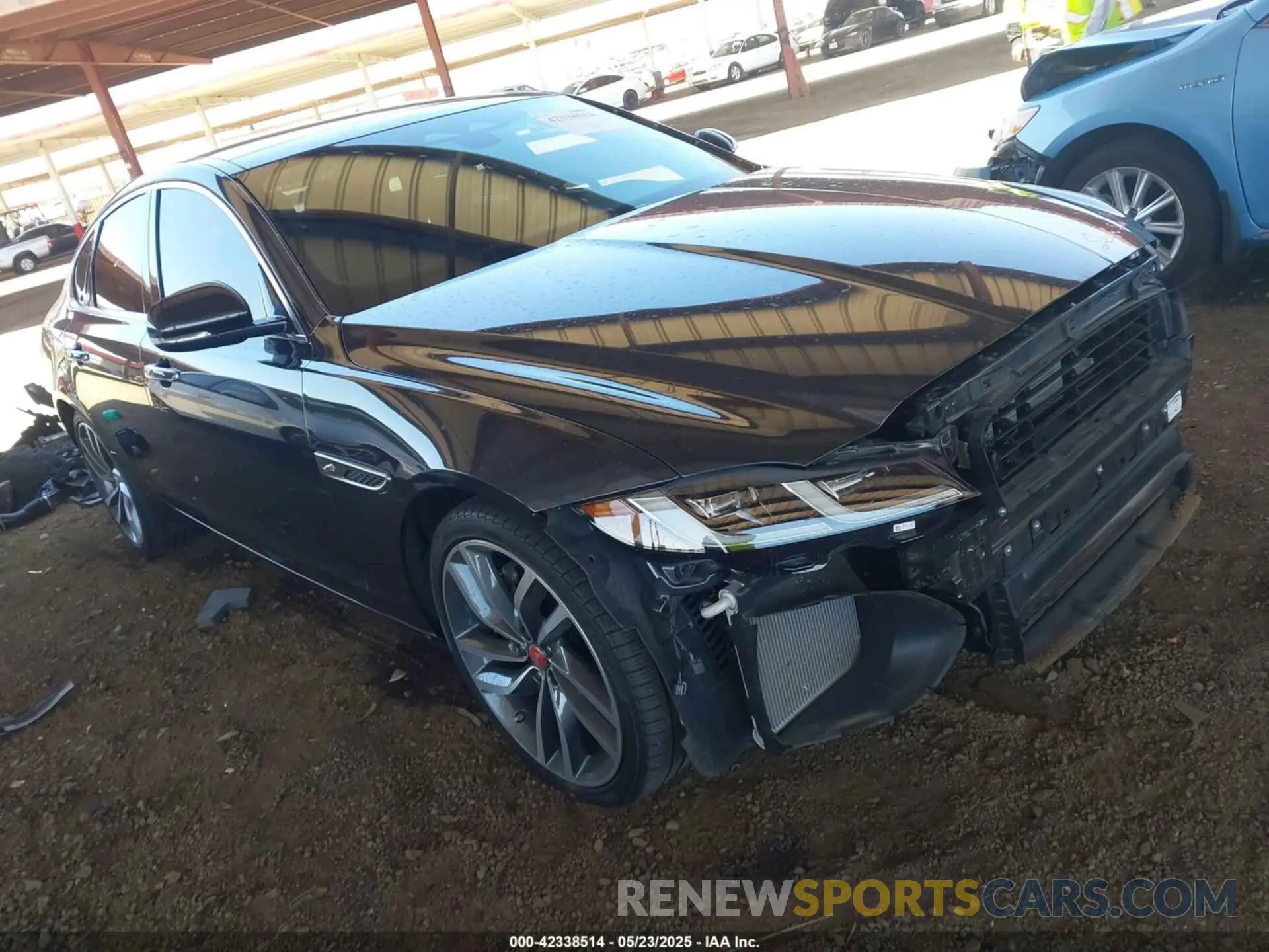 1 Photograph of a damaged car SAJBG4FX4NCY92115 JAGUAR XF 2022