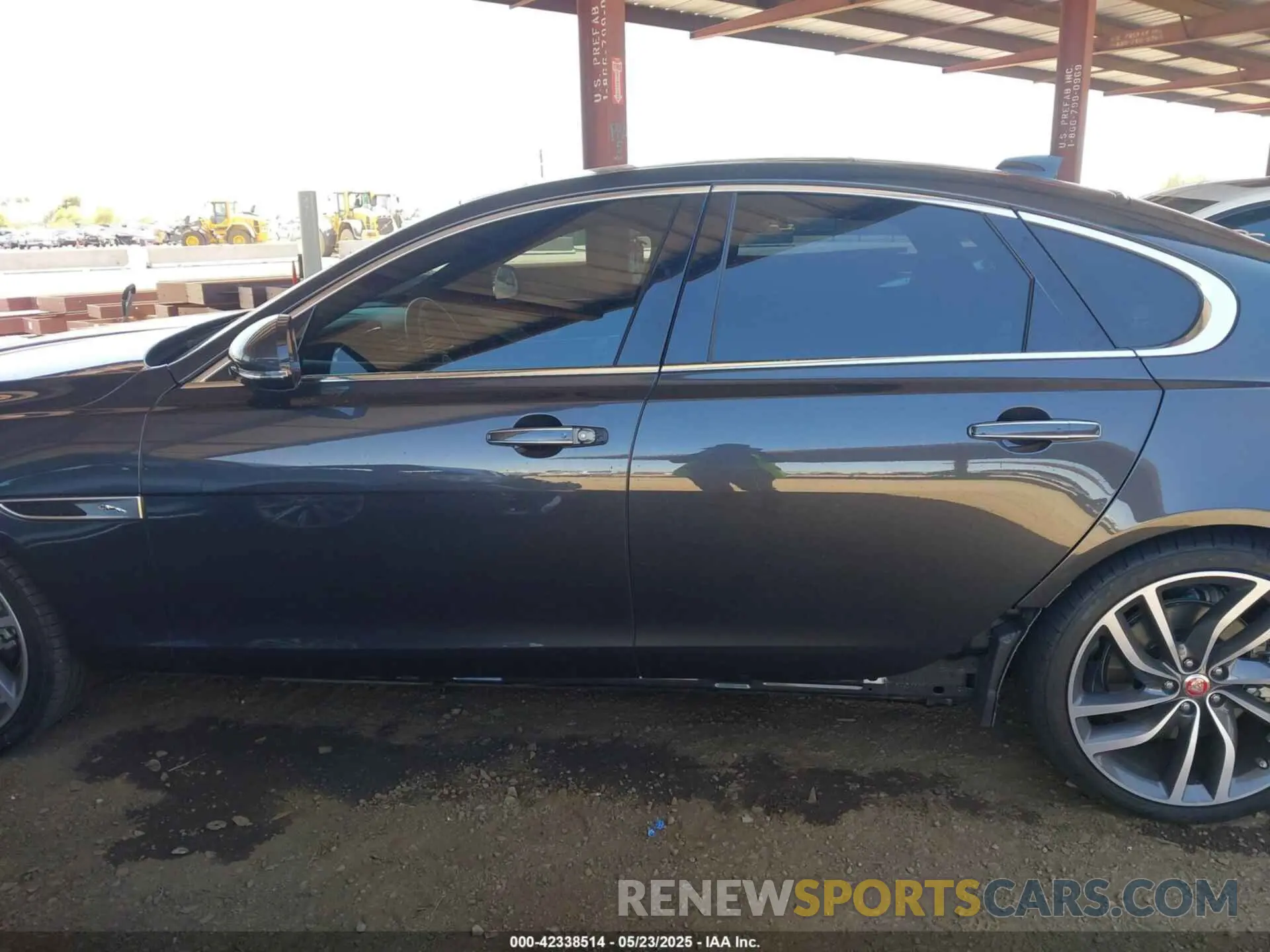 15 Photograph of a damaged car SAJBG4FX4NCY92115 JAGUAR XF 2022
