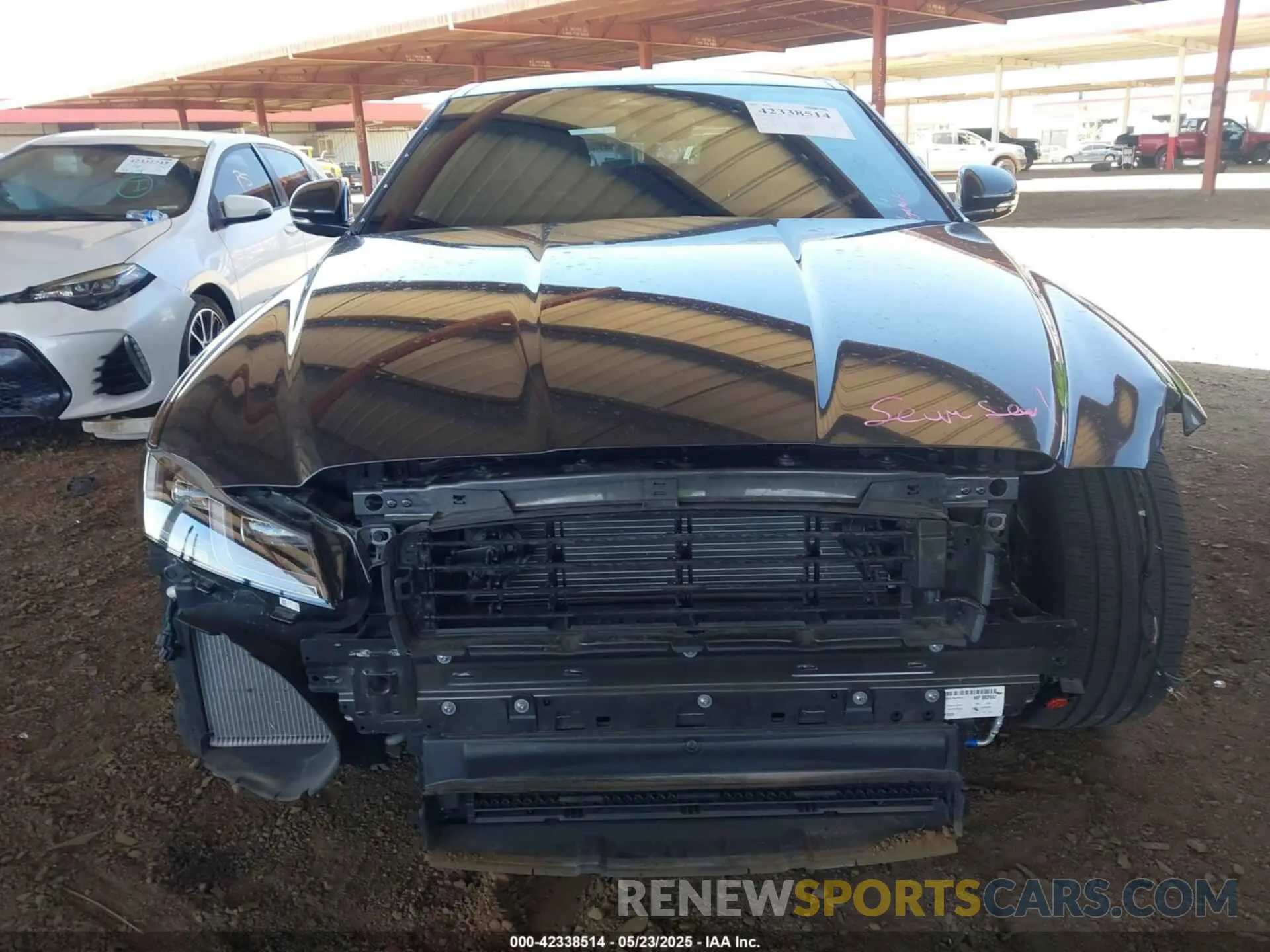 6 Photograph of a damaged car SAJBG4FX4NCY92115 JAGUAR XF 2022