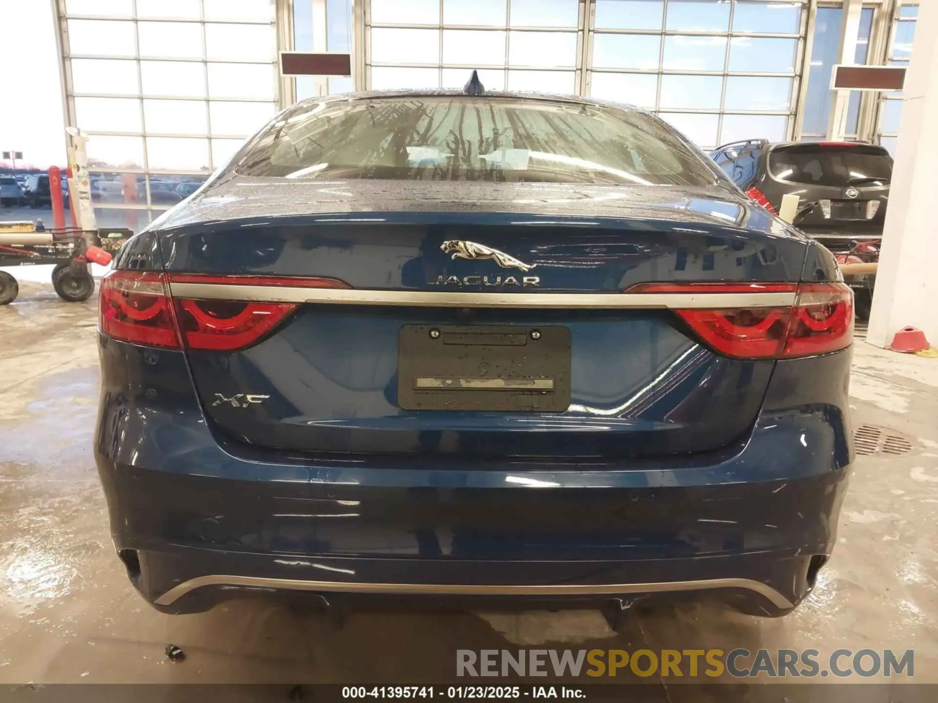 16 Photograph of a damaged car SAJBL4GX6NCY92353 JAGUAR XF 2022