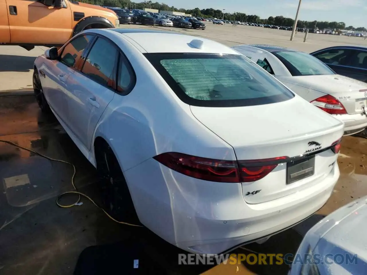 6 Photograph of a damaged car SAJBL4GXXNCY91125 JAGUAR XF 2022