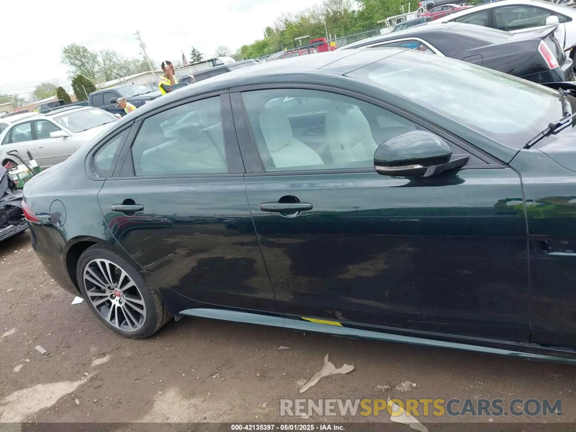 14 Photograph of a damaged car SAJBL4GXXPCY93265 JAGUAR XF 2023