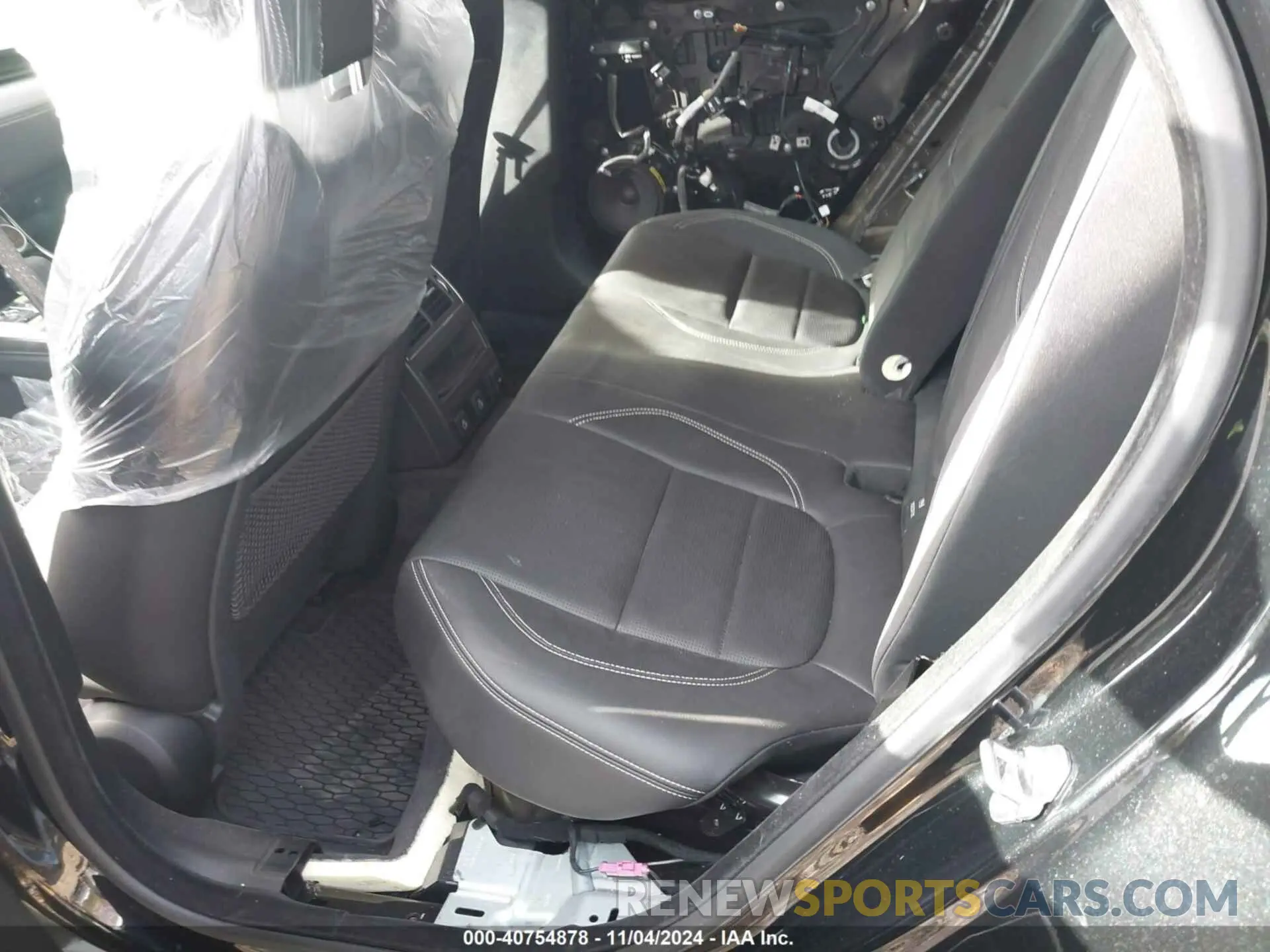 8 Photograph of a damaged car SAJBL4GXXRCY94273 JAGUAR XF 2024