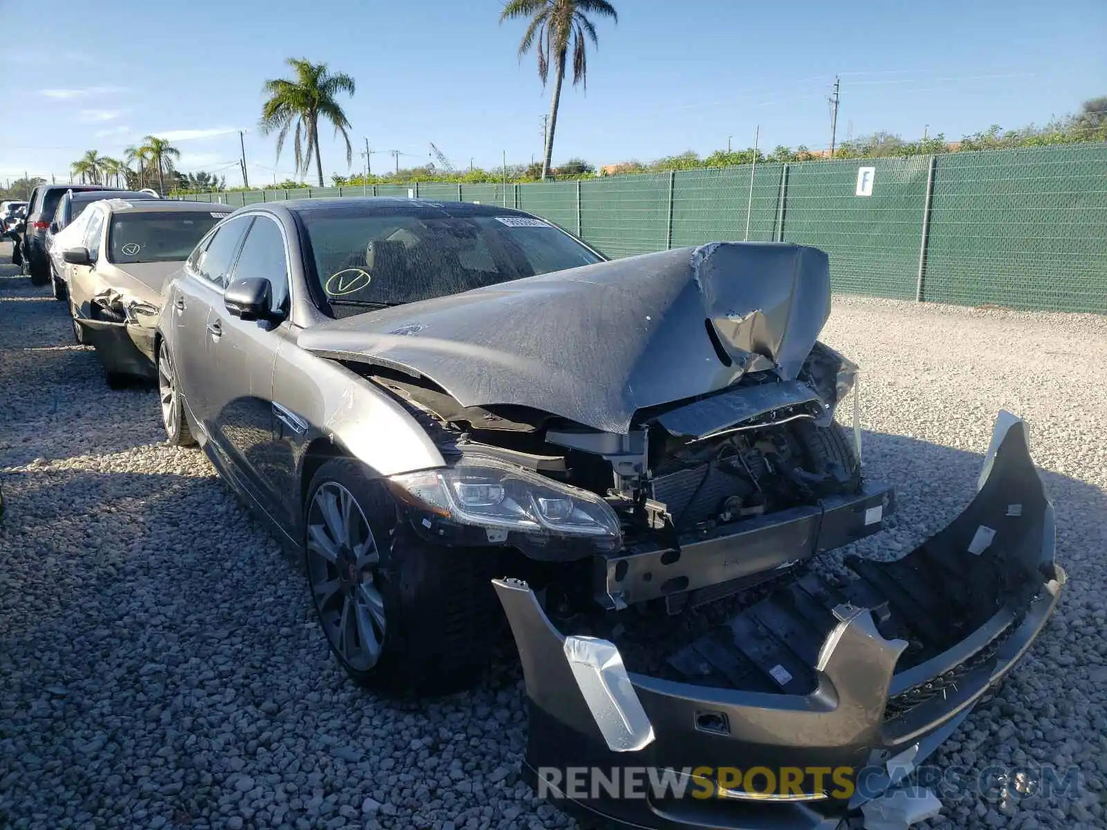 1 Photograph of a damaged car SAJWA1C75K8W20001 JAGUAR XJ 2019