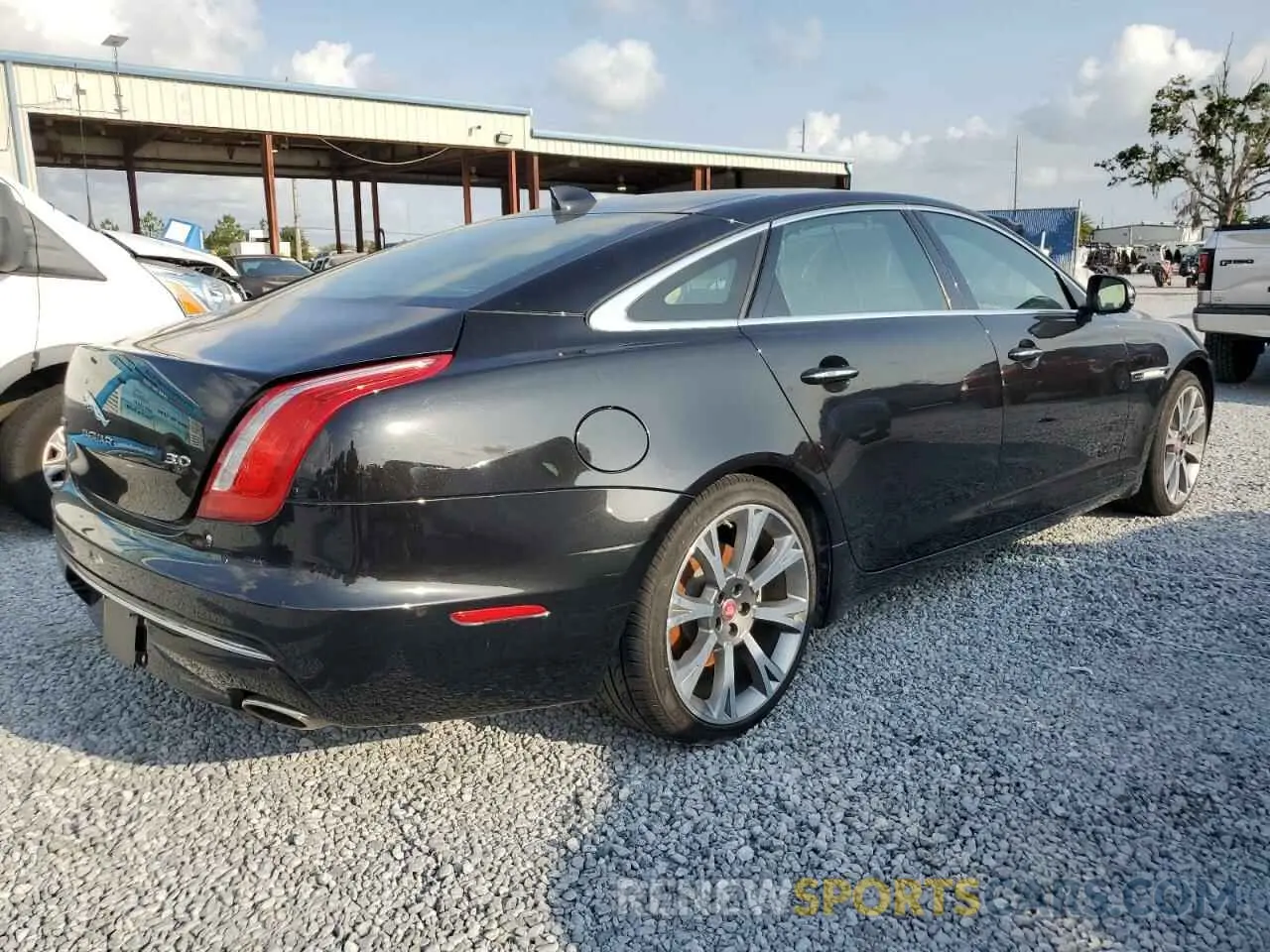 3 Photograph of a damaged car SAJWA2G75K8W19608 JAGUAR XJ 2019