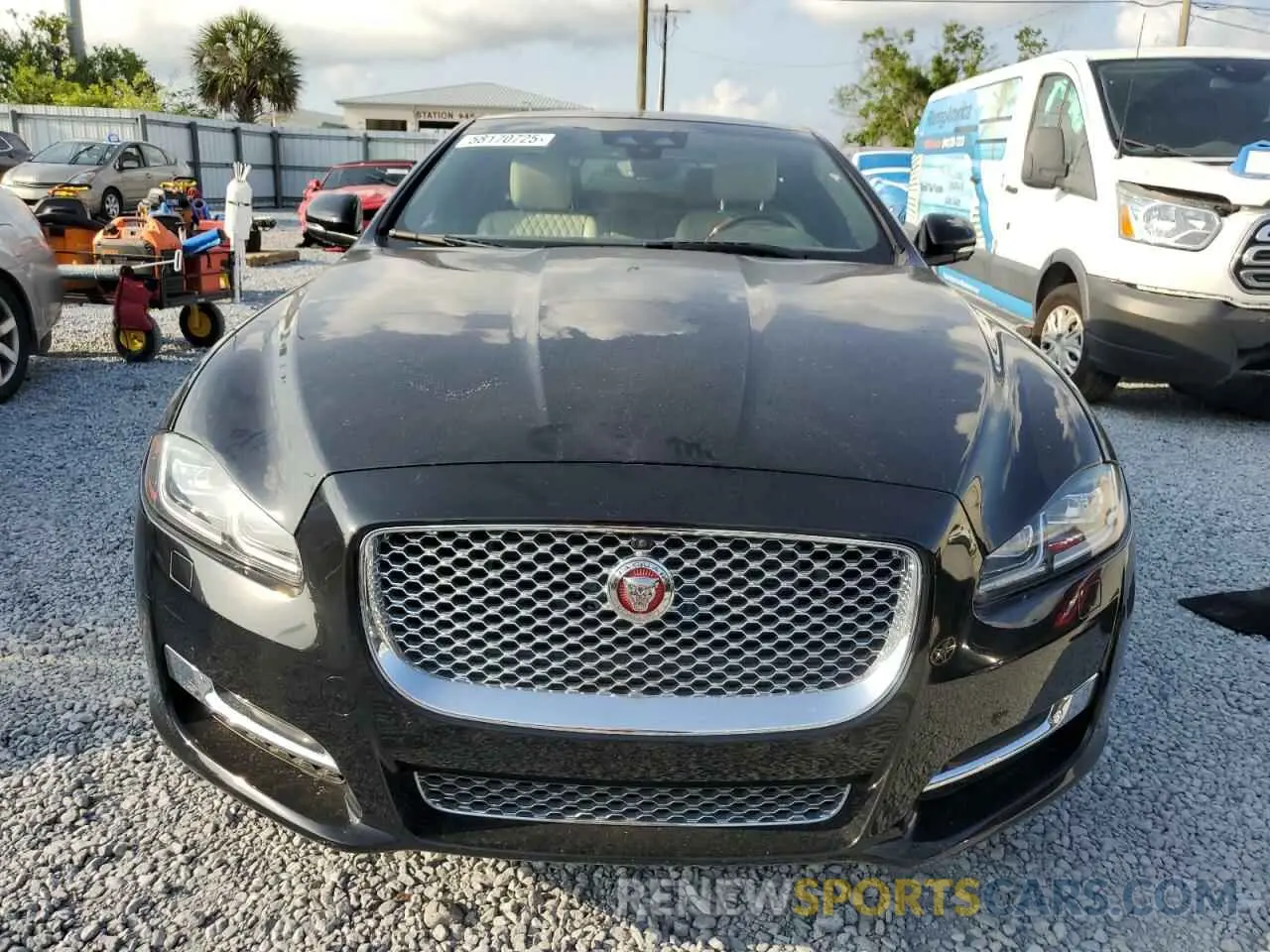 5 Photograph of a damaged car SAJWA2G75K8W19608 JAGUAR XJ 2019