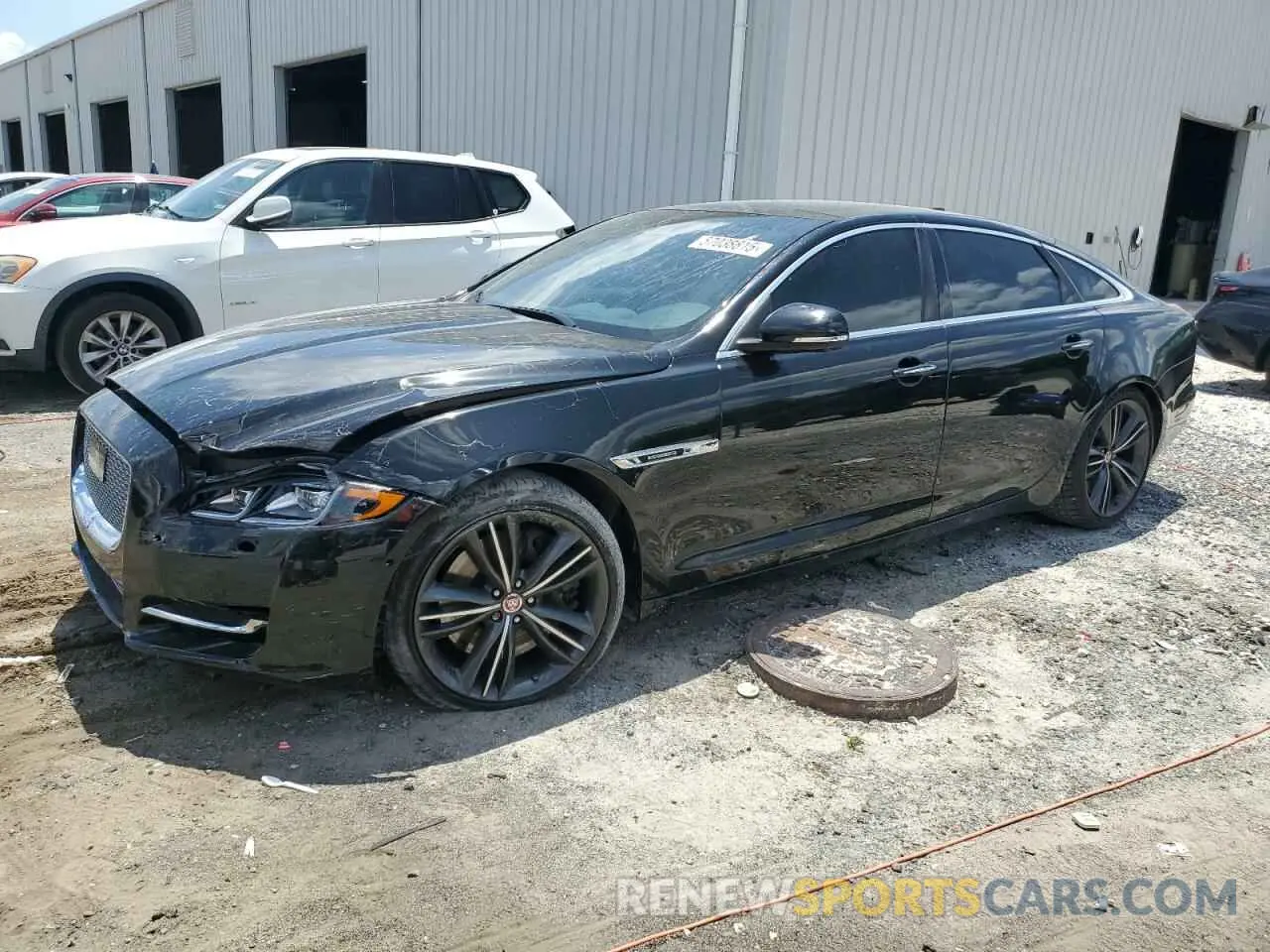 1 Photograph of a damaged car SAJWA2GE4KMW22490 JAGUAR XJ 2019