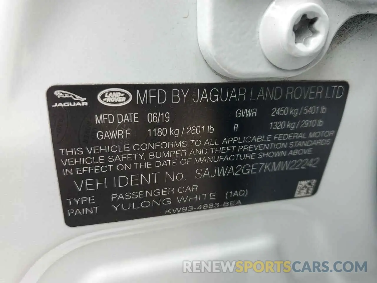14 Photograph of a damaged car SAJWA2GE7KMW22242 JAGUAR XJ 2019