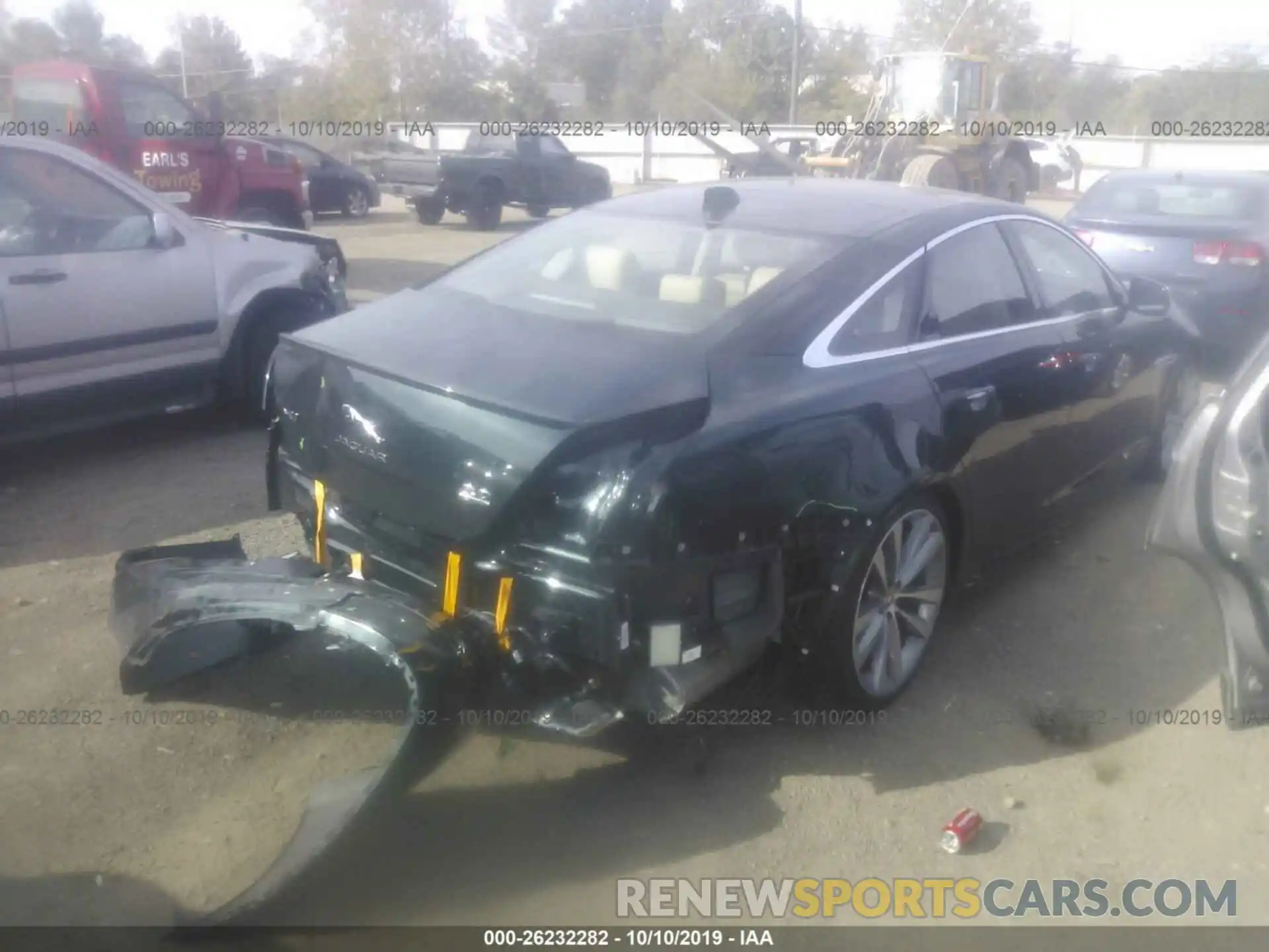 4 Photograph of a damaged car SAJWJ1CD0K8W20199 JAGUAR XJ 2019