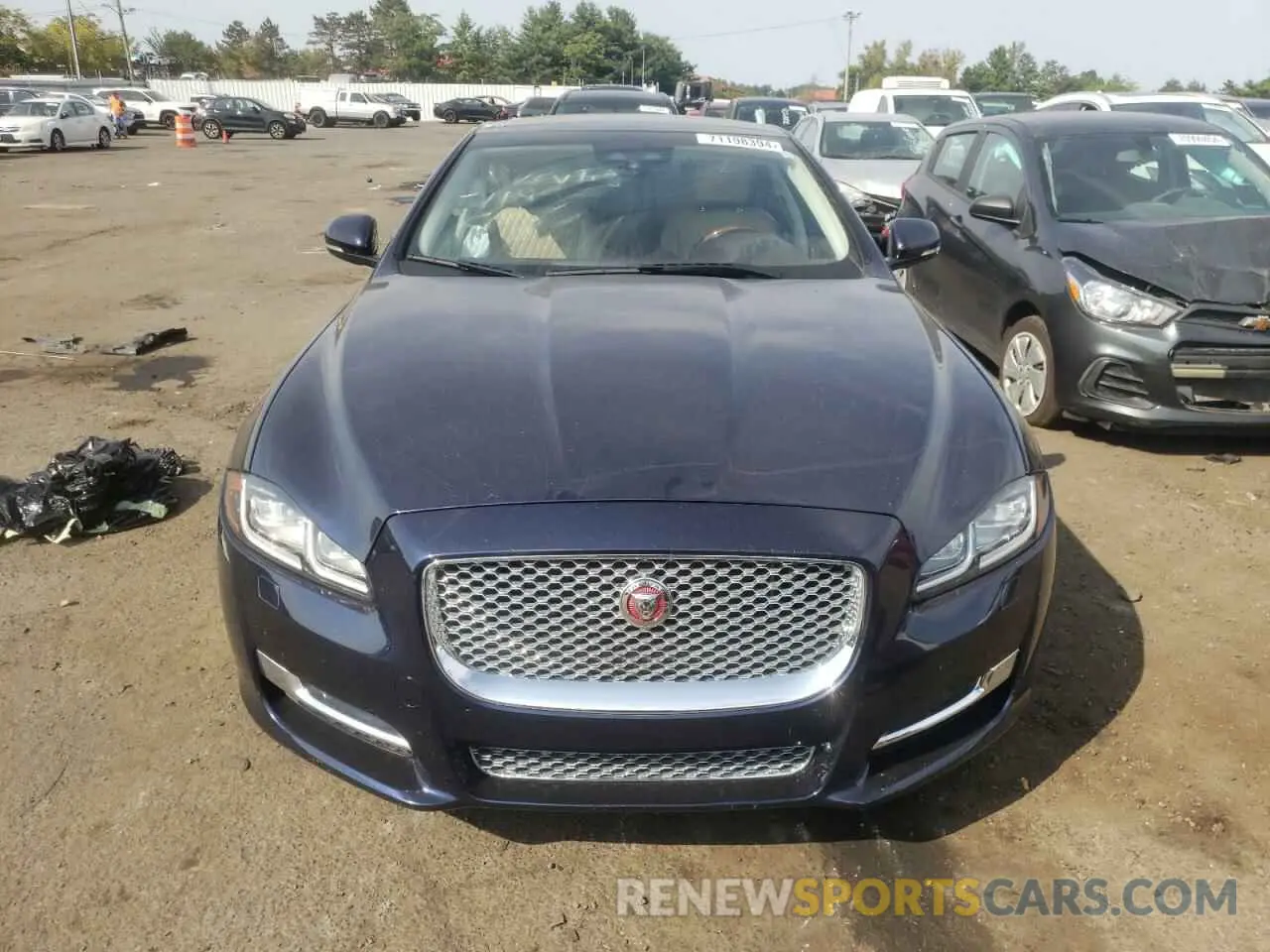 5 Photograph of a damaged car SAJWJ2GD0K8W19683 JAGUAR XJ 2019