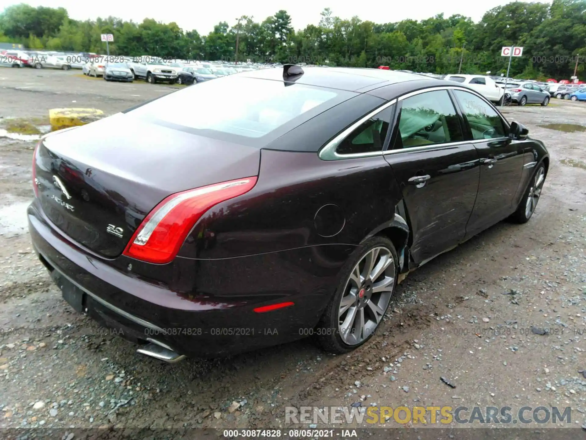 4 Photograph of a damaged car SAJWJ2GD5K8W20196 JAGUAR XJ 2019