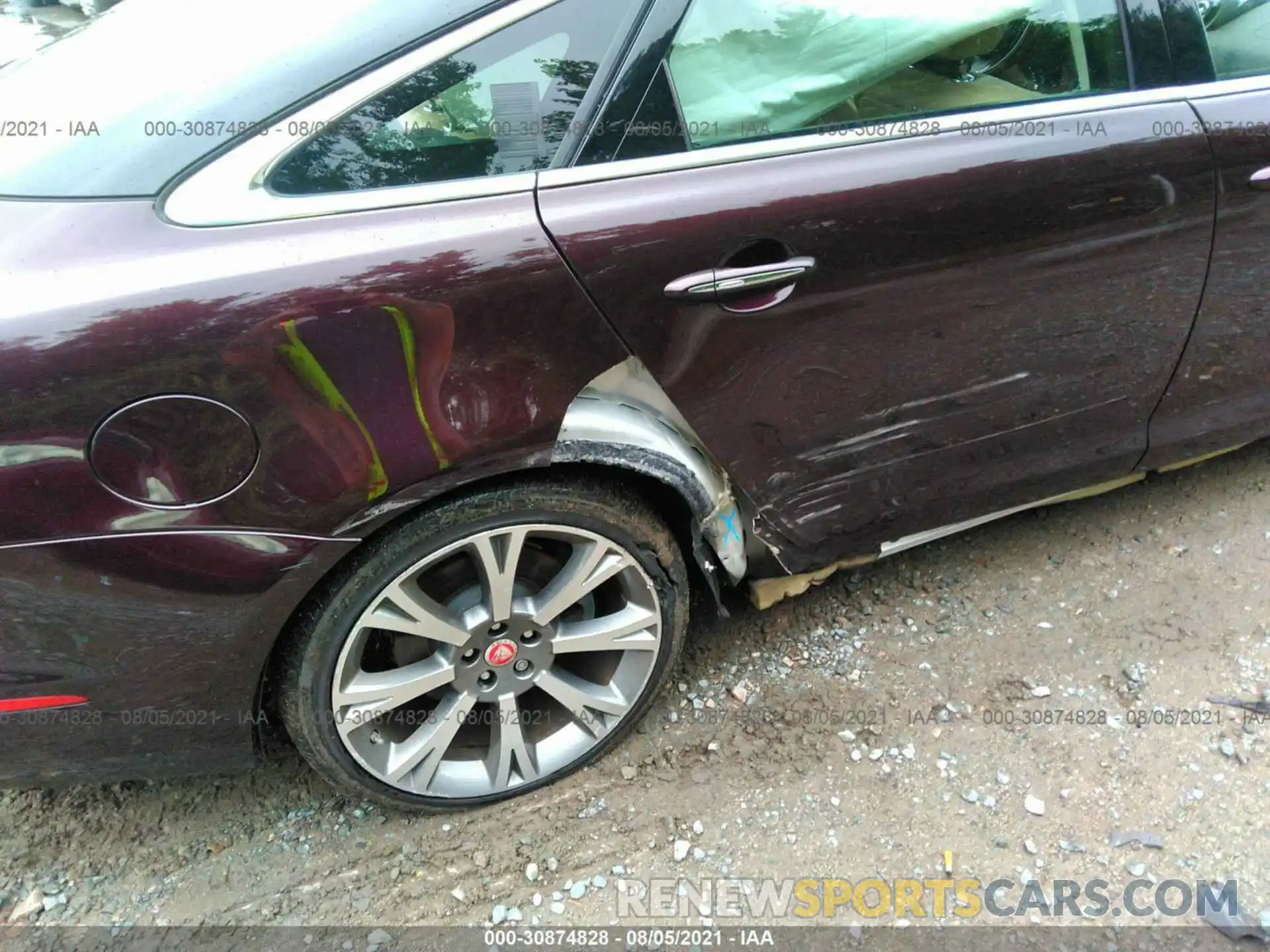 6 Photograph of a damaged car SAJWJ2GD5K8W20196 JAGUAR XJ 2019