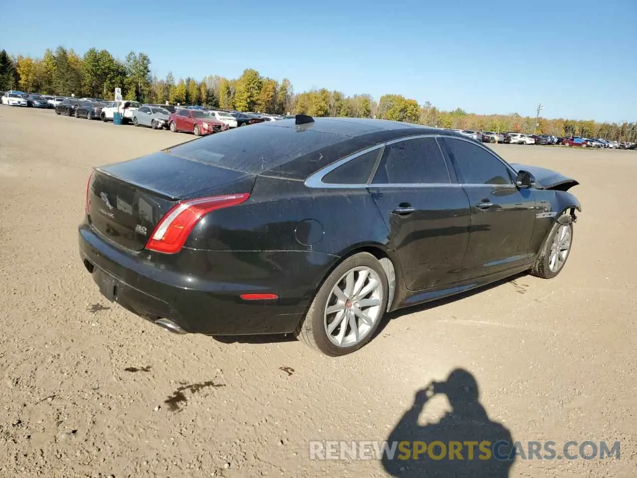 3 Photograph of a damaged car SAJXJ1CD7K8W20320 JAGUAR XJ 2019