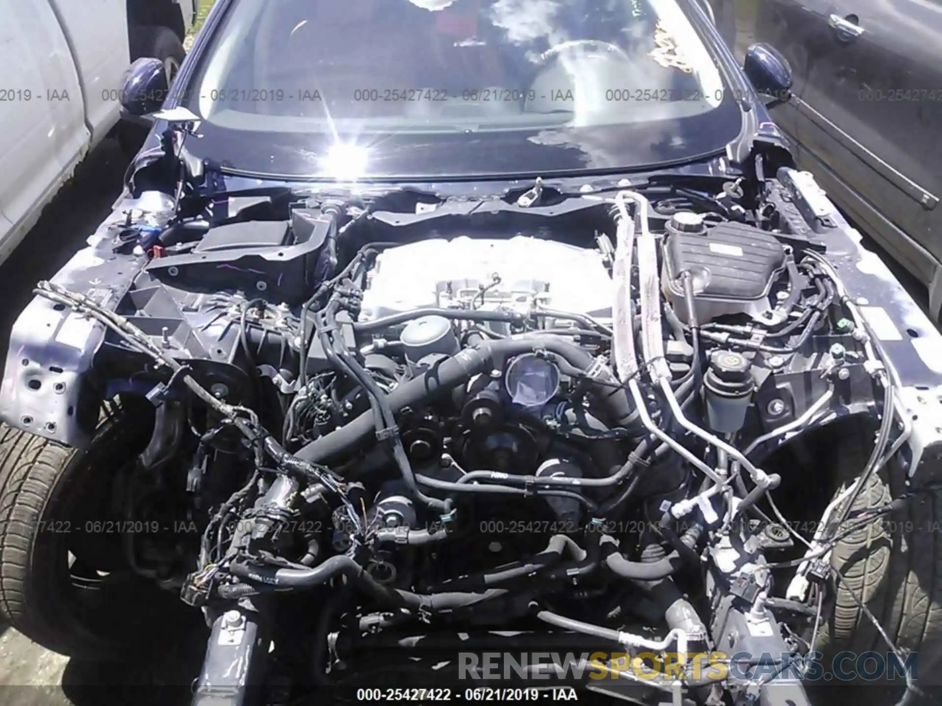 10 Photograph of a damaged car SAJWJ2GDXK8W18766 JAGUAR XJL 2019