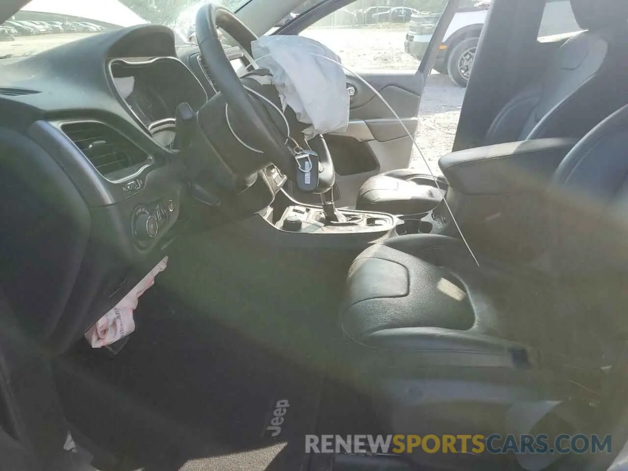 7 Photograph of a damaged car 1C4PJMDN7KD179772 JEEP ALL OTHER 2019
