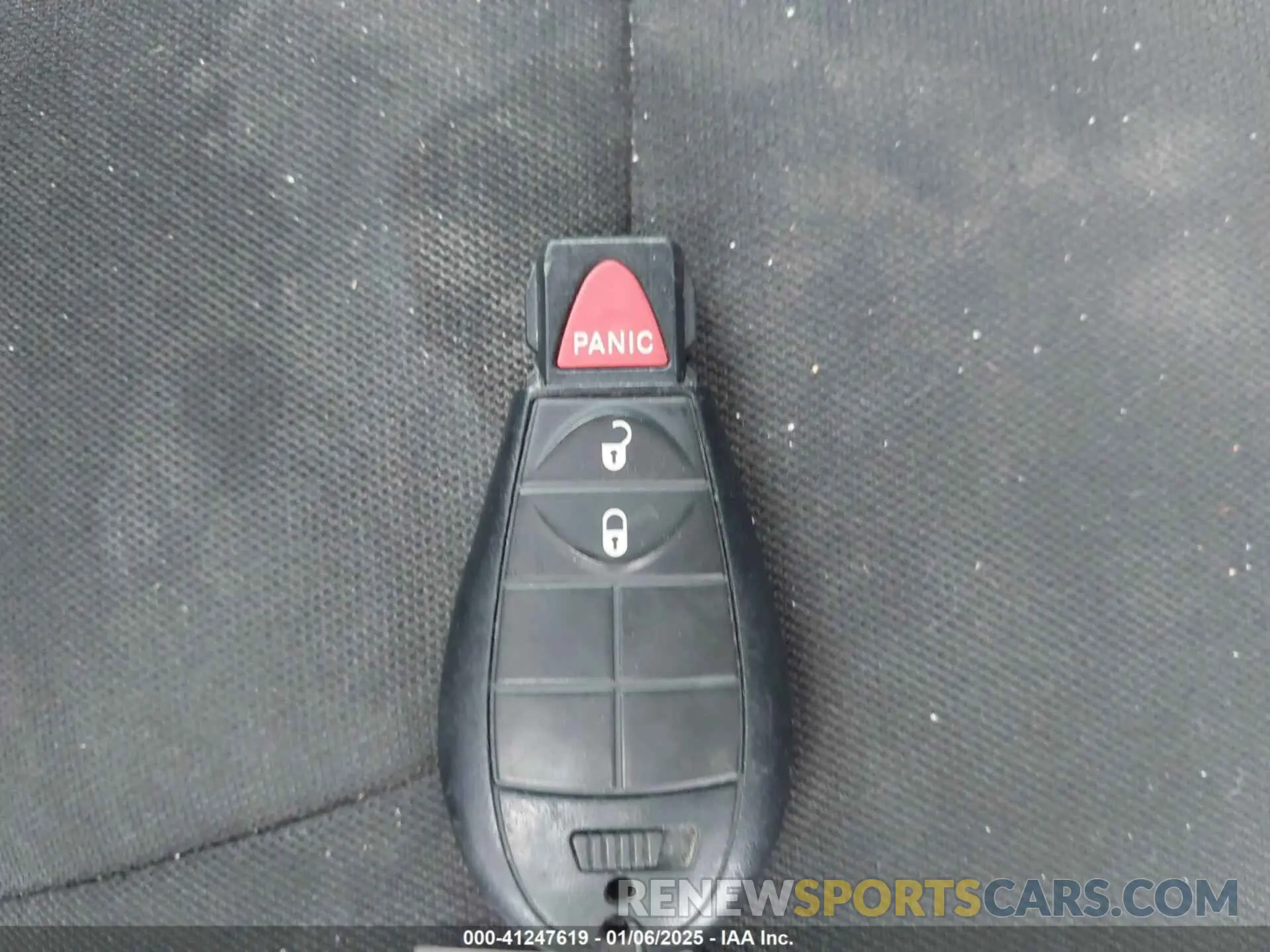 11 Photograph of a damaged car 1C4PJLCB0KD171529 JEEP CHEROKEE 2019