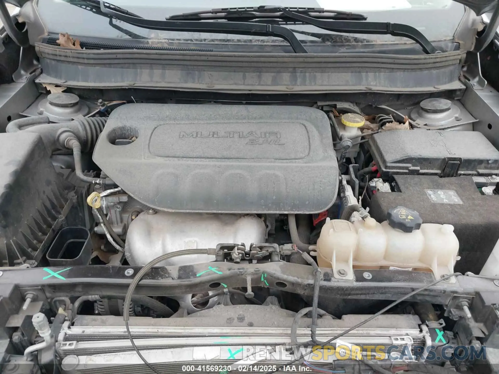 10 Photograph of a damaged car 1C4PJLCB0KD241773 JEEP CHEROKEE 2019