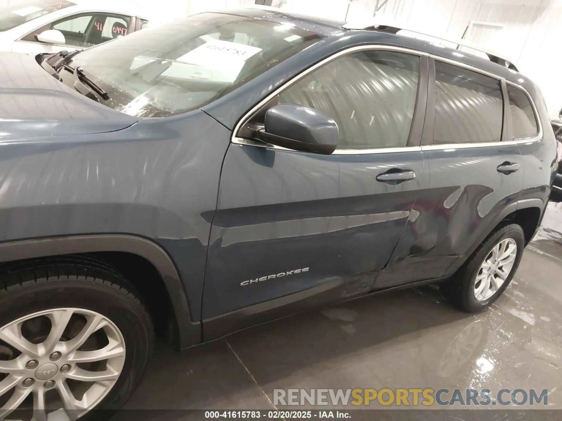 6 Photograph of a damaged car 1C4PJLCB0KD434554 JEEP CHEROKEE 2019