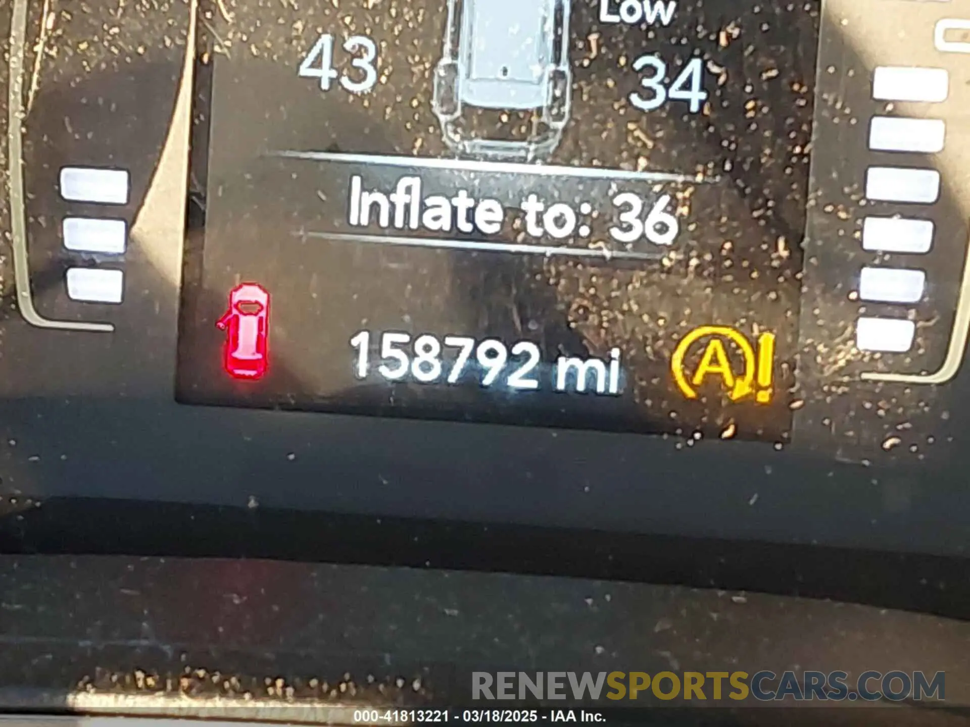15 Photograph of a damaged car 1C4PJLCB1KD128463 JEEP CHEROKEE 2019