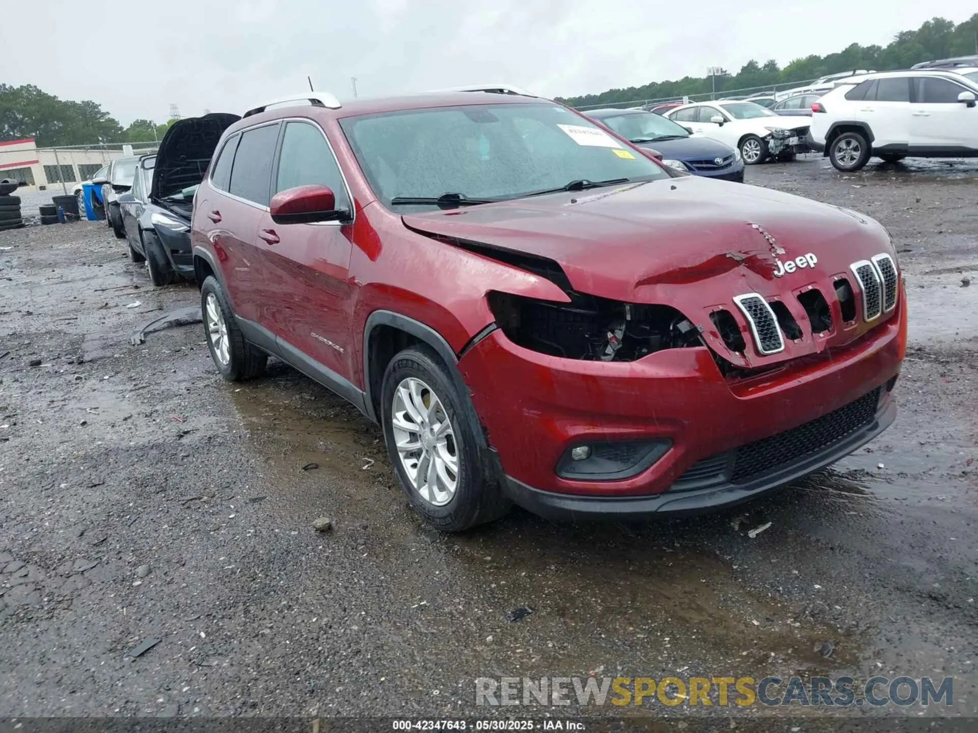 1 Photograph of a damaged car 1C4PJLCB1KD241460 JEEP CHEROKEE 2019