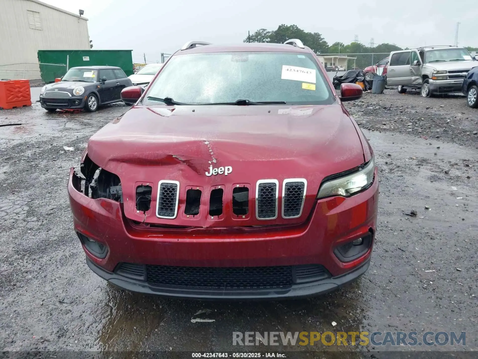 12 Photograph of a damaged car 1C4PJLCB1KD241460 JEEP CHEROKEE 2019