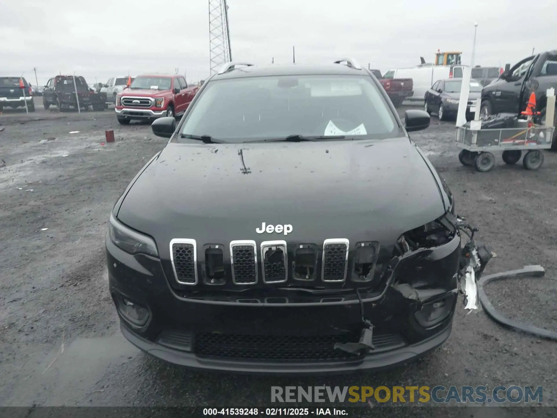 13 Photograph of a damaged car 1C4PJLCB1KD339906 JEEP CHEROKEE 2019