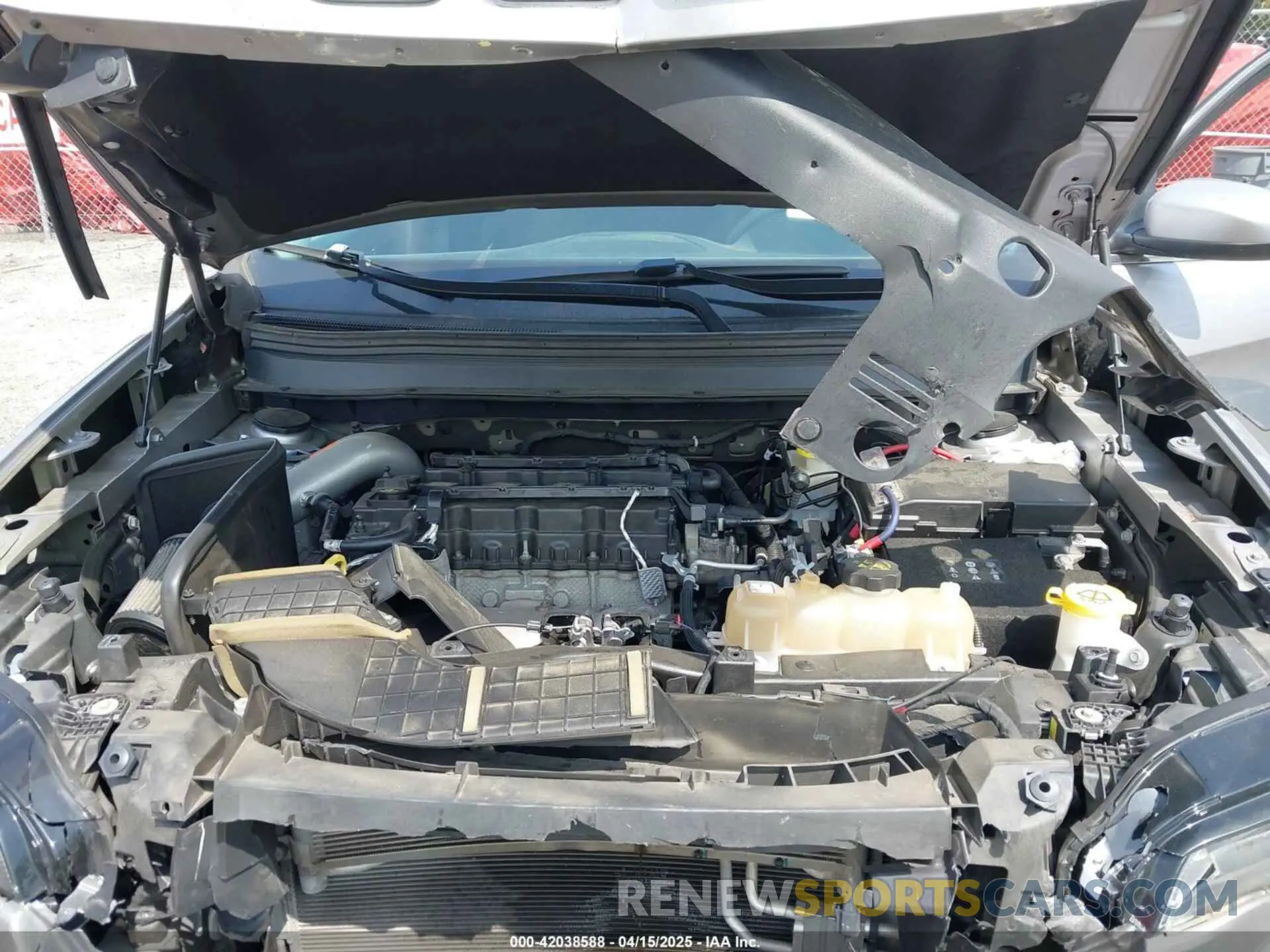 10 Photograph of a damaged car 1C4PJLCB1KD373537 JEEP CHEROKEE 2019
