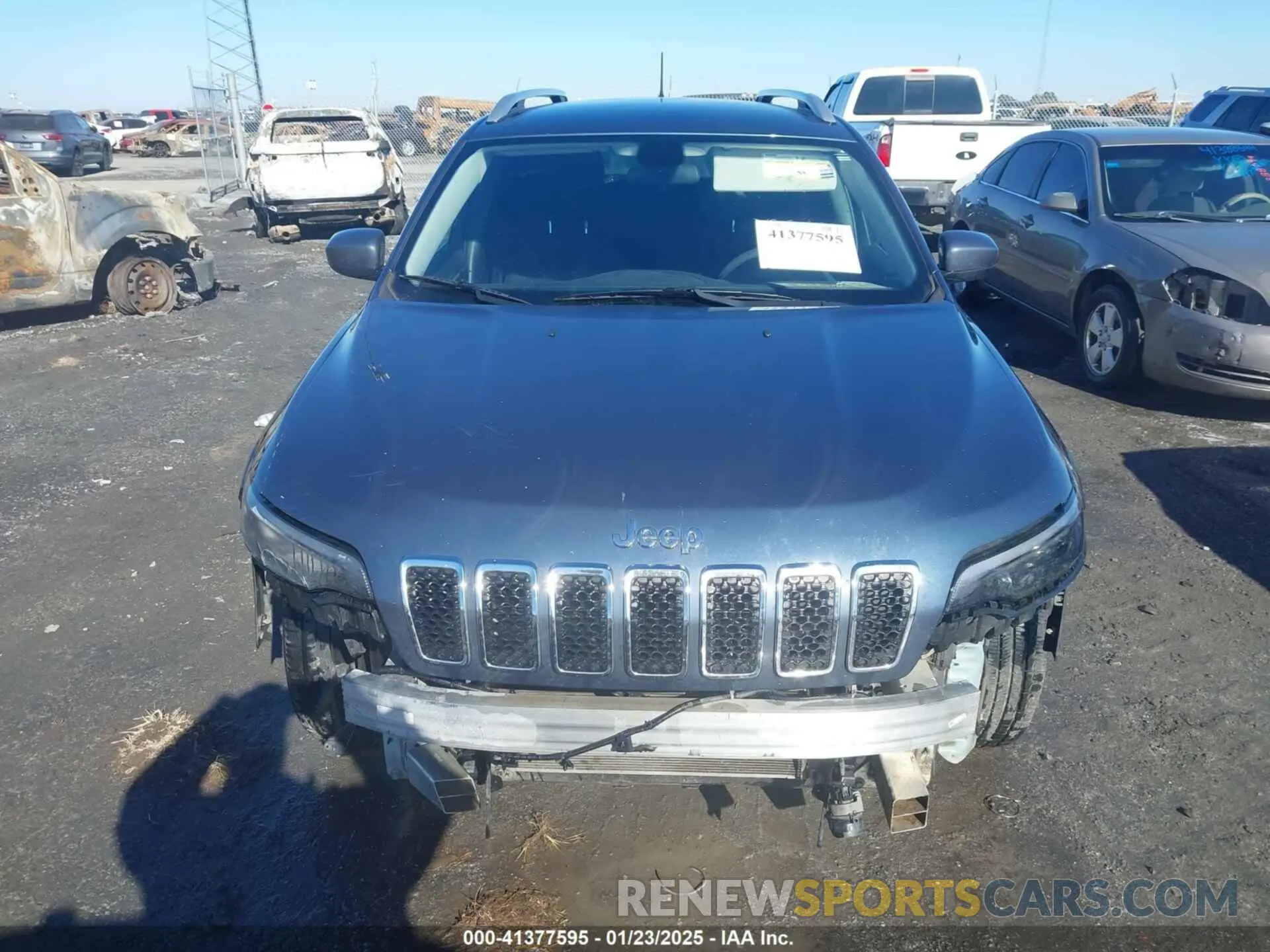 12 Photograph of a damaged car 1C4PJLCB1KD381721 JEEP CHEROKEE 2019