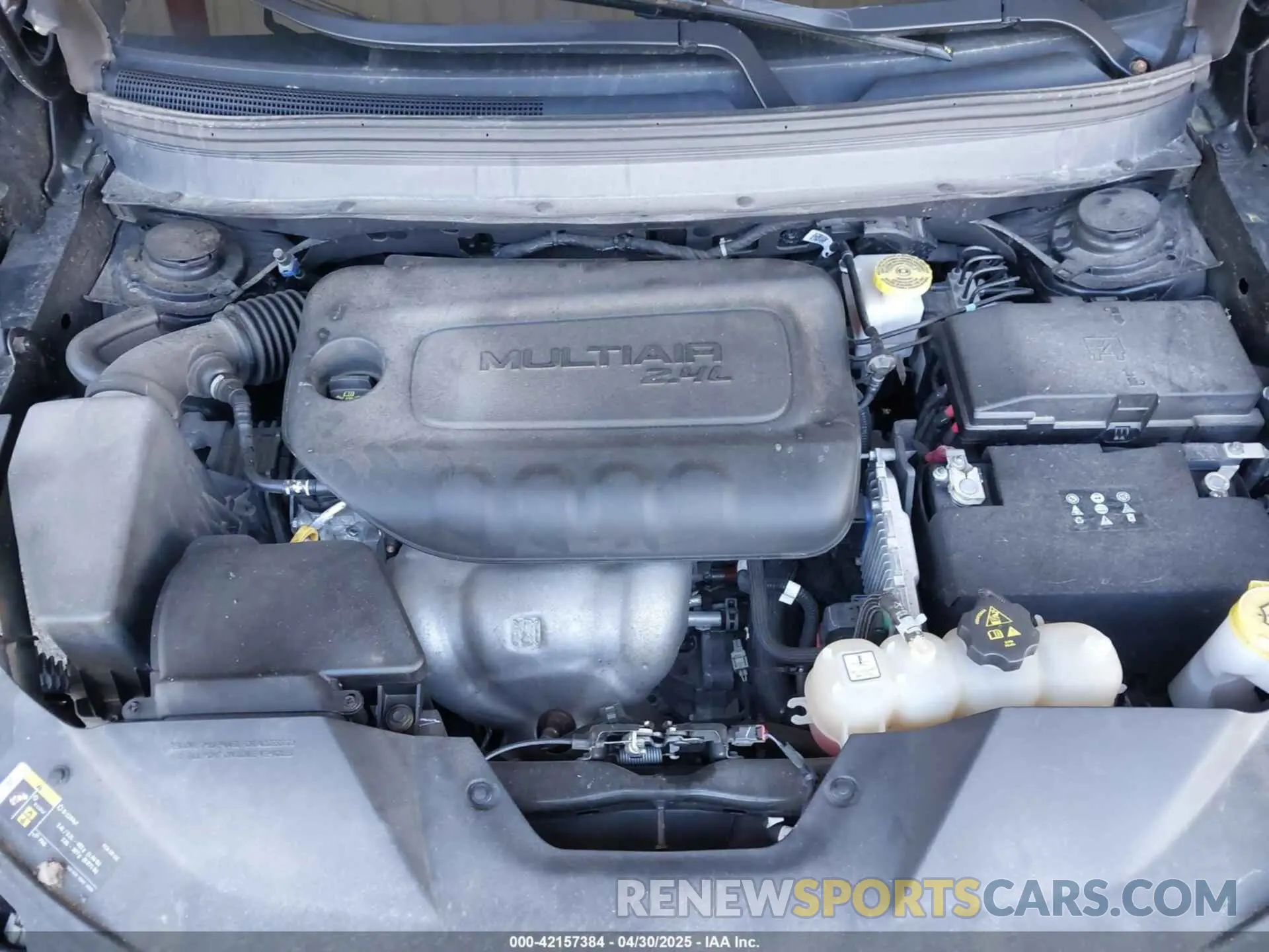 10 Photograph of a damaged car 1C4PJLCB1KD444428 JEEP CHEROKEE 2019