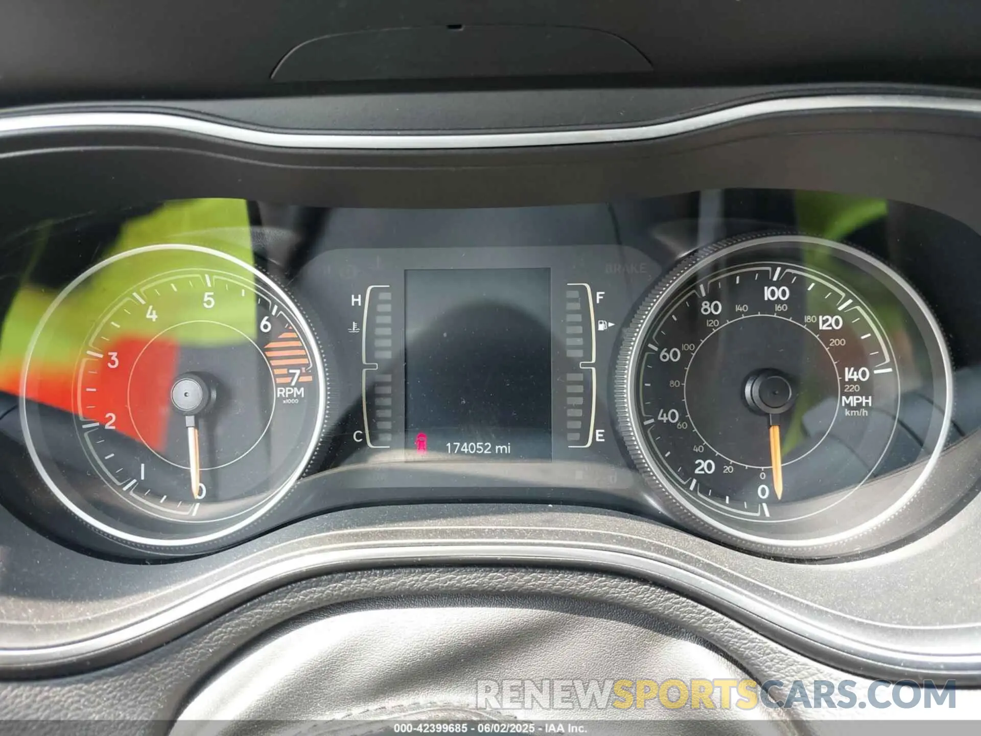 7 Photograph of a damaged car 1C4PJLCB2KD114541 JEEP CHEROKEE 2019