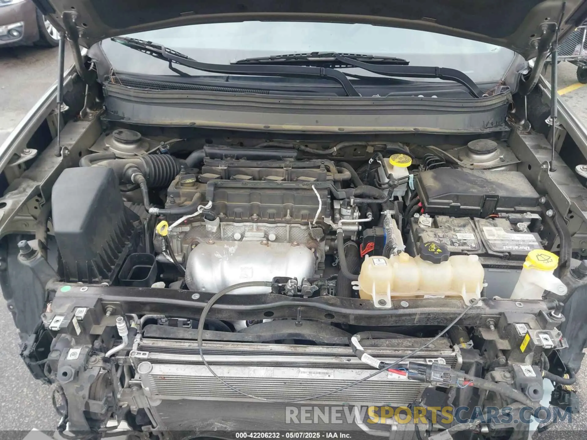 10 Photograph of a damaged car 1C4PJLCB2KD120503 JEEP CHEROKEE 2019