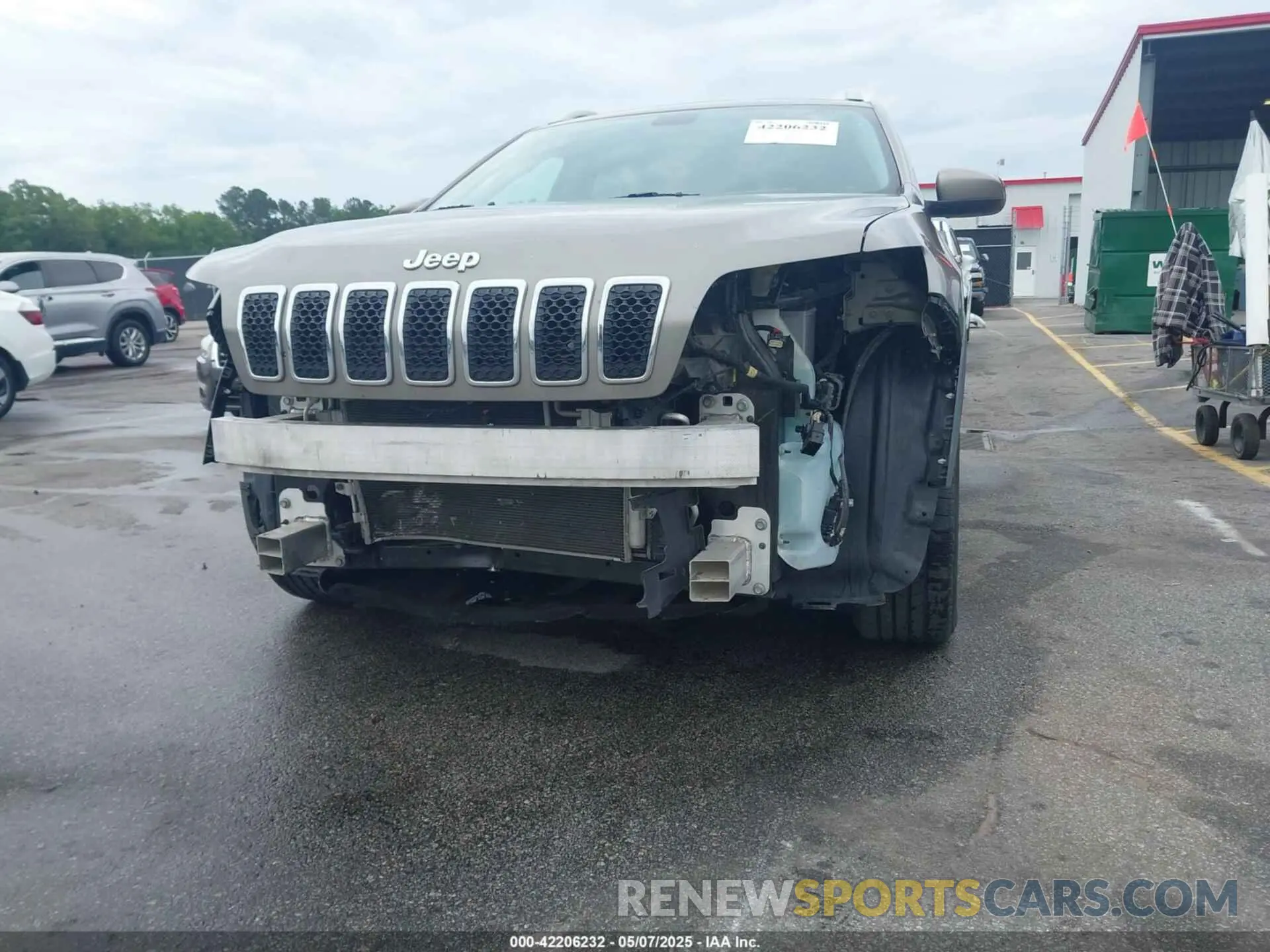 6 Photograph of a damaged car 1C4PJLCB2KD120503 JEEP CHEROKEE 2019