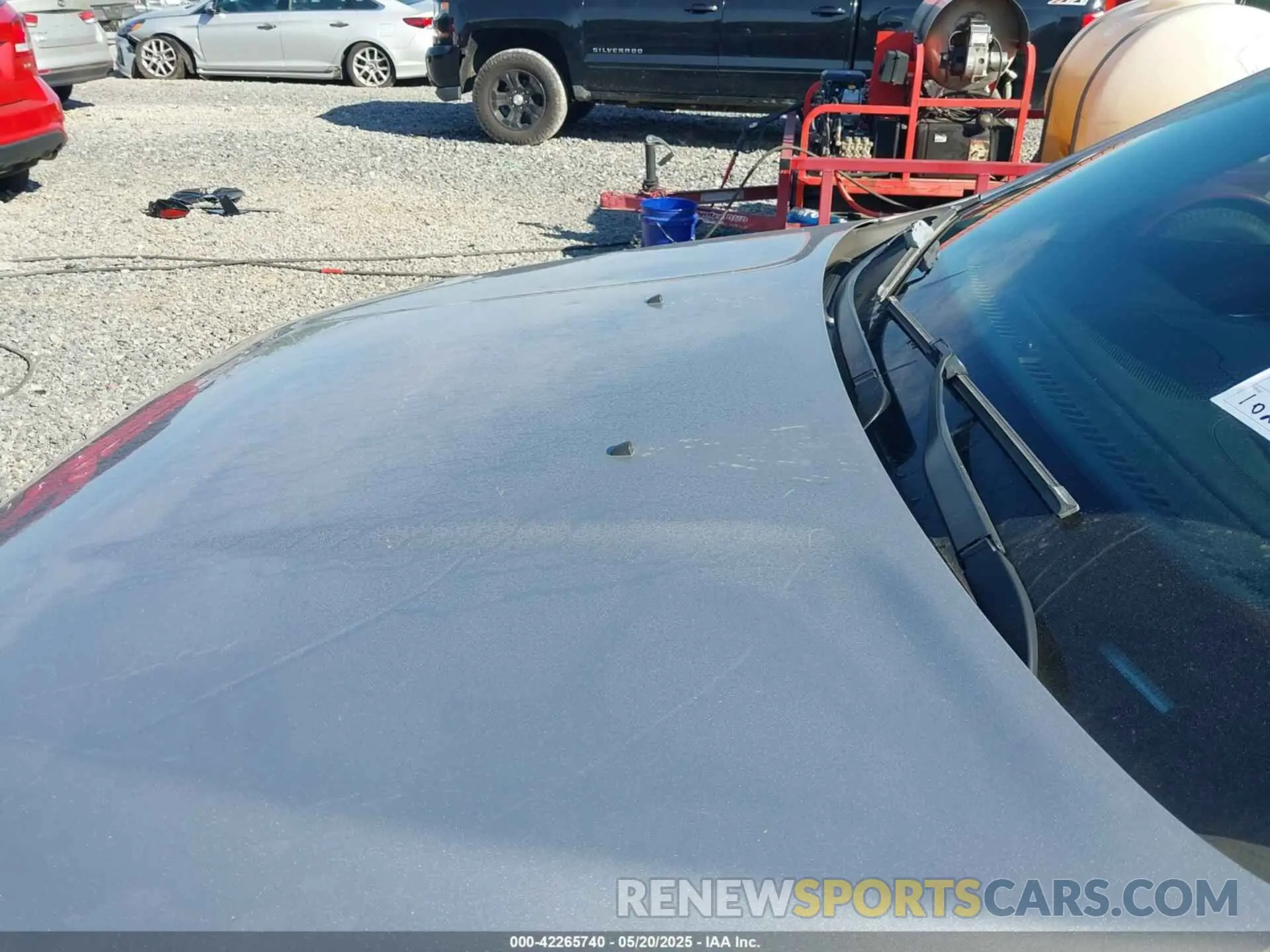 6 Photograph of a damaged car 1C4PJLCB2KD285726 JEEP CHEROKEE 2019