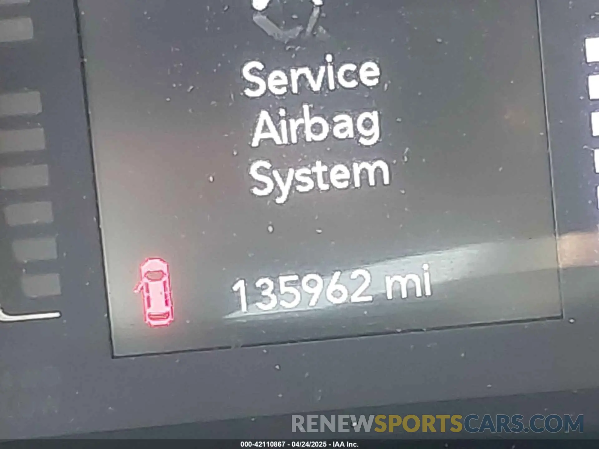 15 Photograph of a damaged car 1C4PJLCB2KD340580 JEEP CHEROKEE 2019
