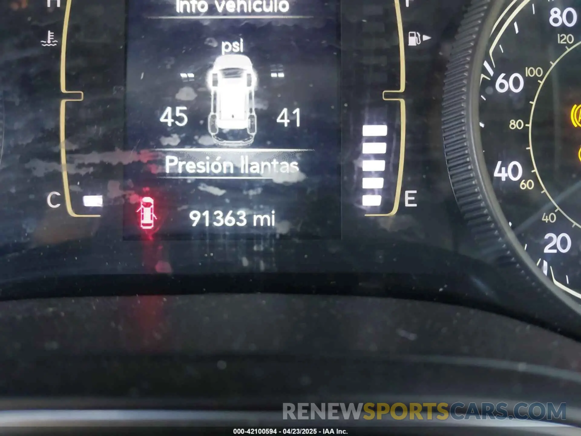 15 Photograph of a damaged car 1C4PJLCB2KD474165 JEEP CHEROKEE 2019