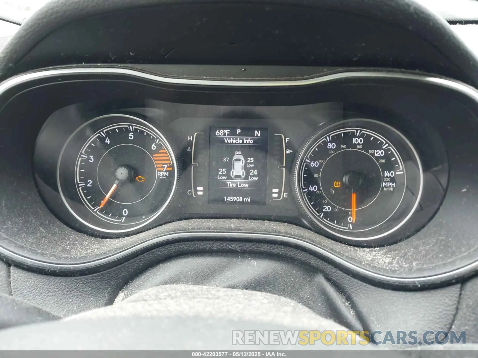 7 Photograph of a damaged car 1C4PJLCB3KD145135 JEEP CHEROKEE 2019