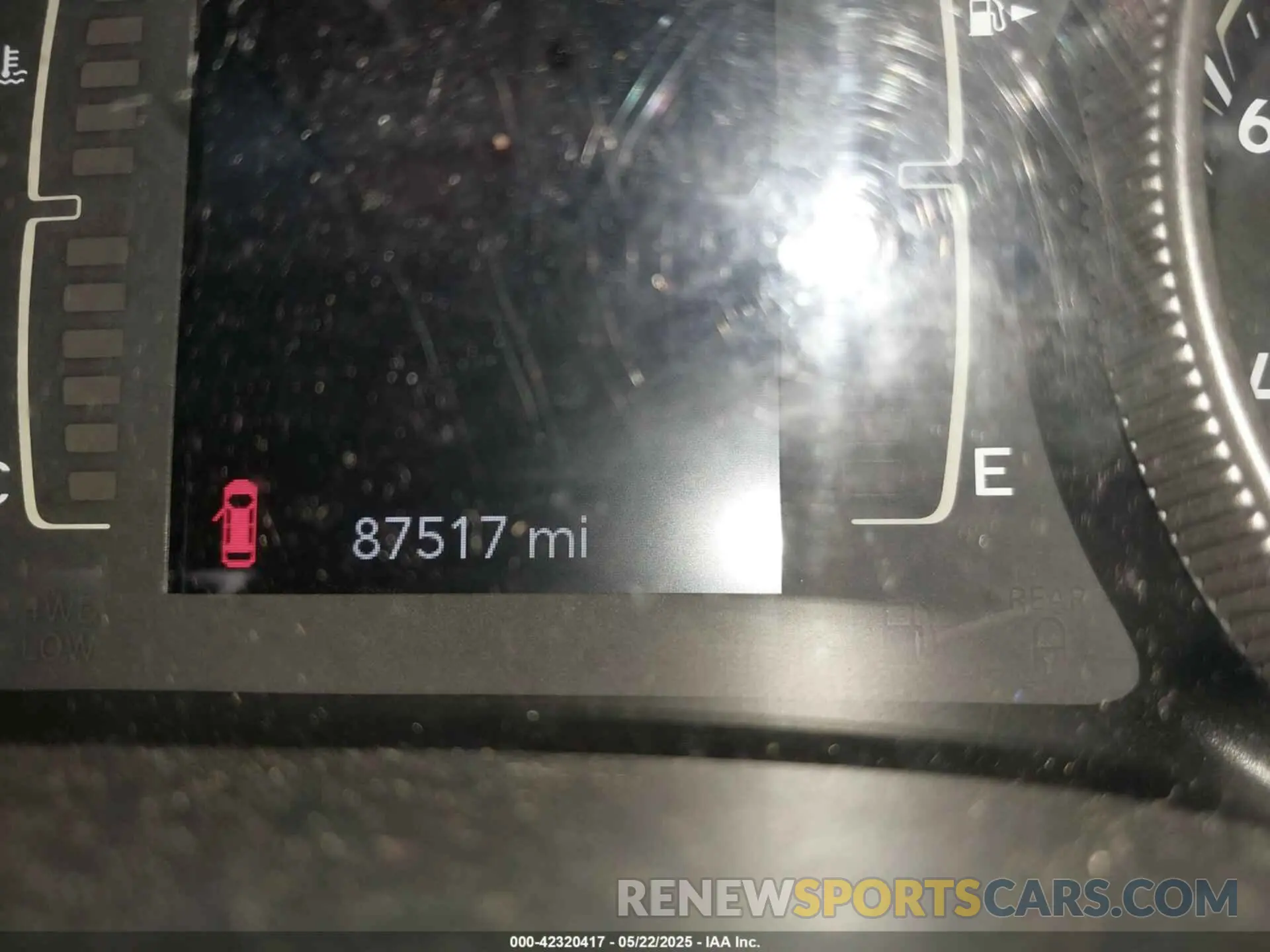 15 Photograph of a damaged car 1C4PJLCB3KD248264 JEEP CHEROKEE 2019