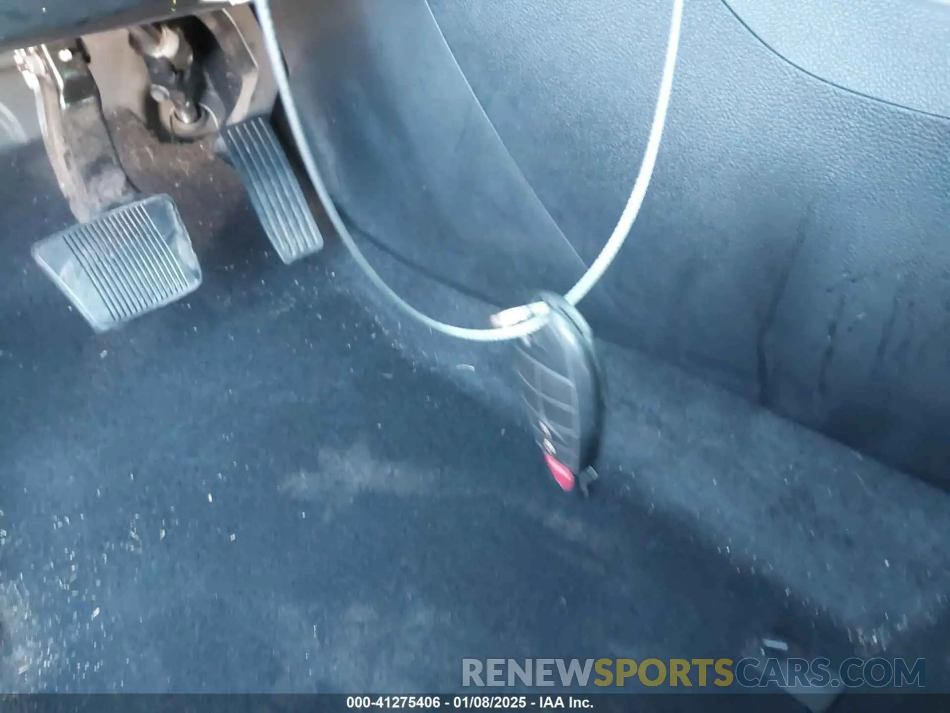 11 Photograph of a damaged car 1C4PJLCB3KD416517 JEEP CHEROKEE 2019