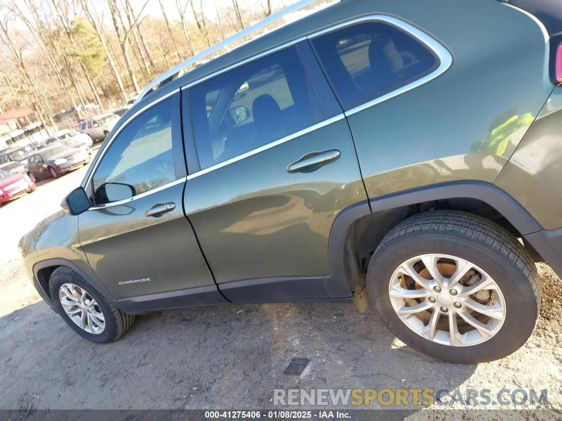 14 Photograph of a damaged car 1C4PJLCB3KD416517 JEEP CHEROKEE 2019