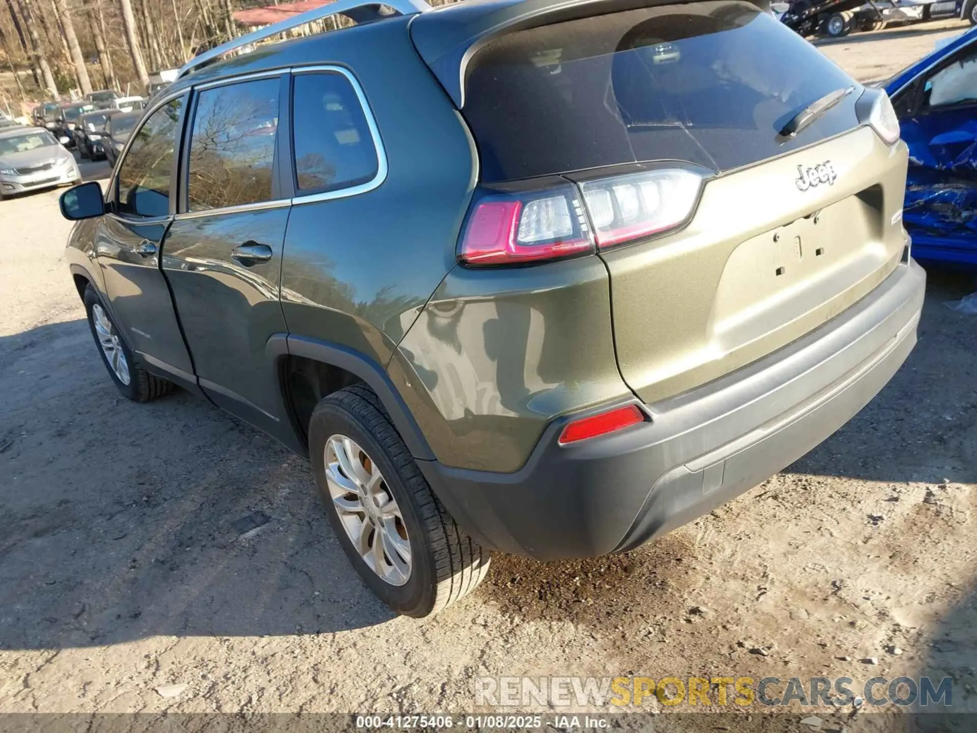 3 Photograph of a damaged car 1C4PJLCB3KD416517 JEEP CHEROKEE 2019