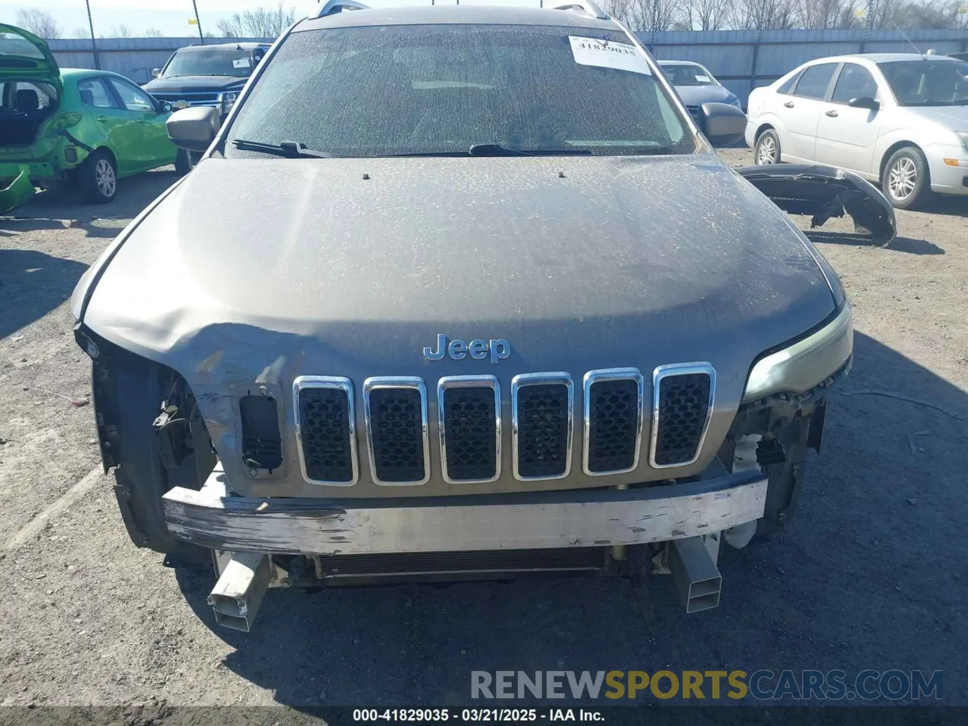 13 Photograph of a damaged car 1C4PJLCB4KD175809 JEEP CHEROKEE 2019