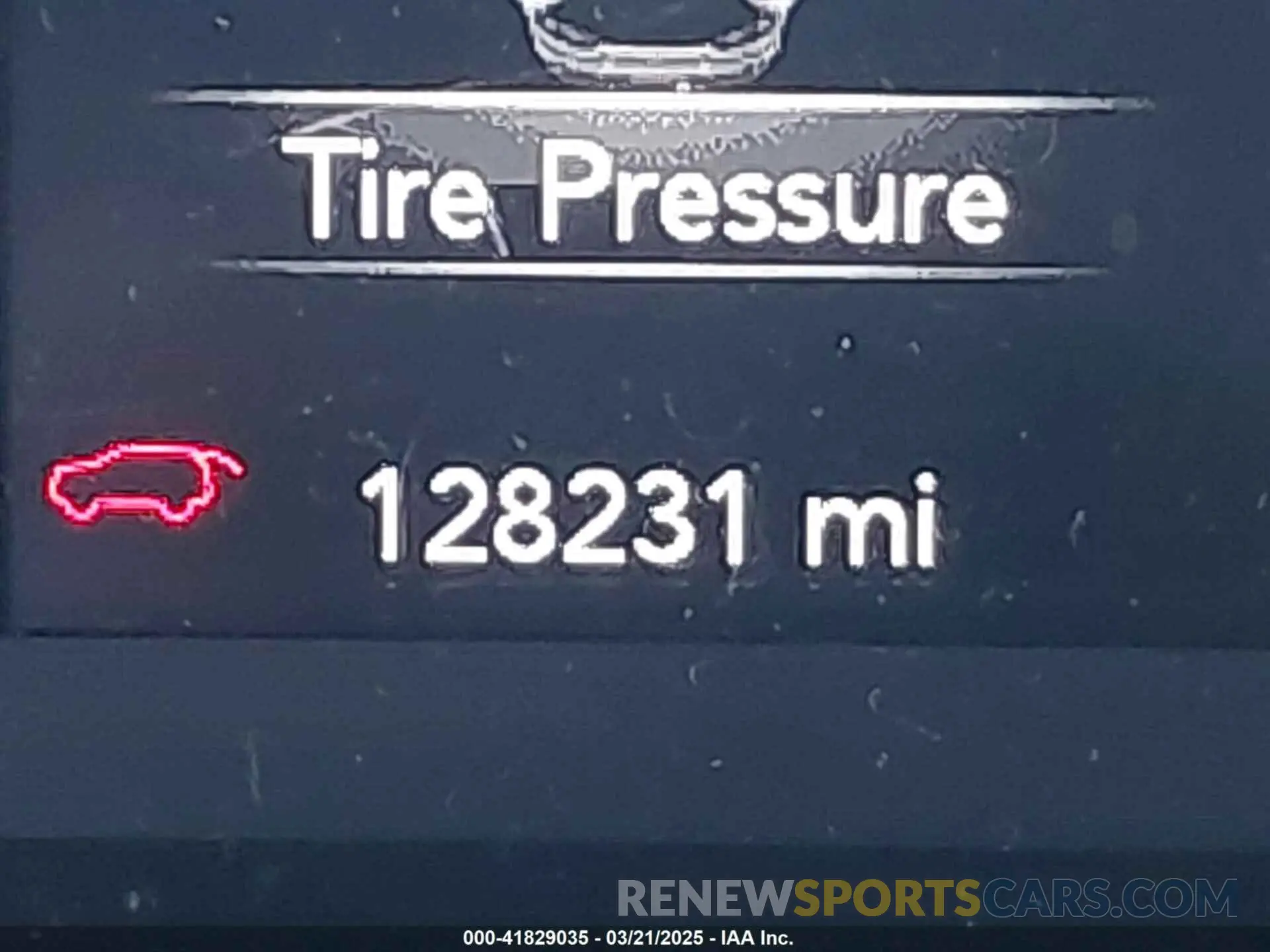 16 Photograph of a damaged car 1C4PJLCB4KD175809 JEEP CHEROKEE 2019